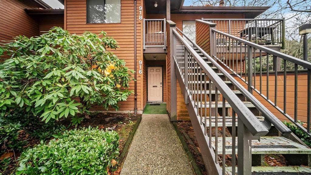 916 - 10620 150 Street, Surrey