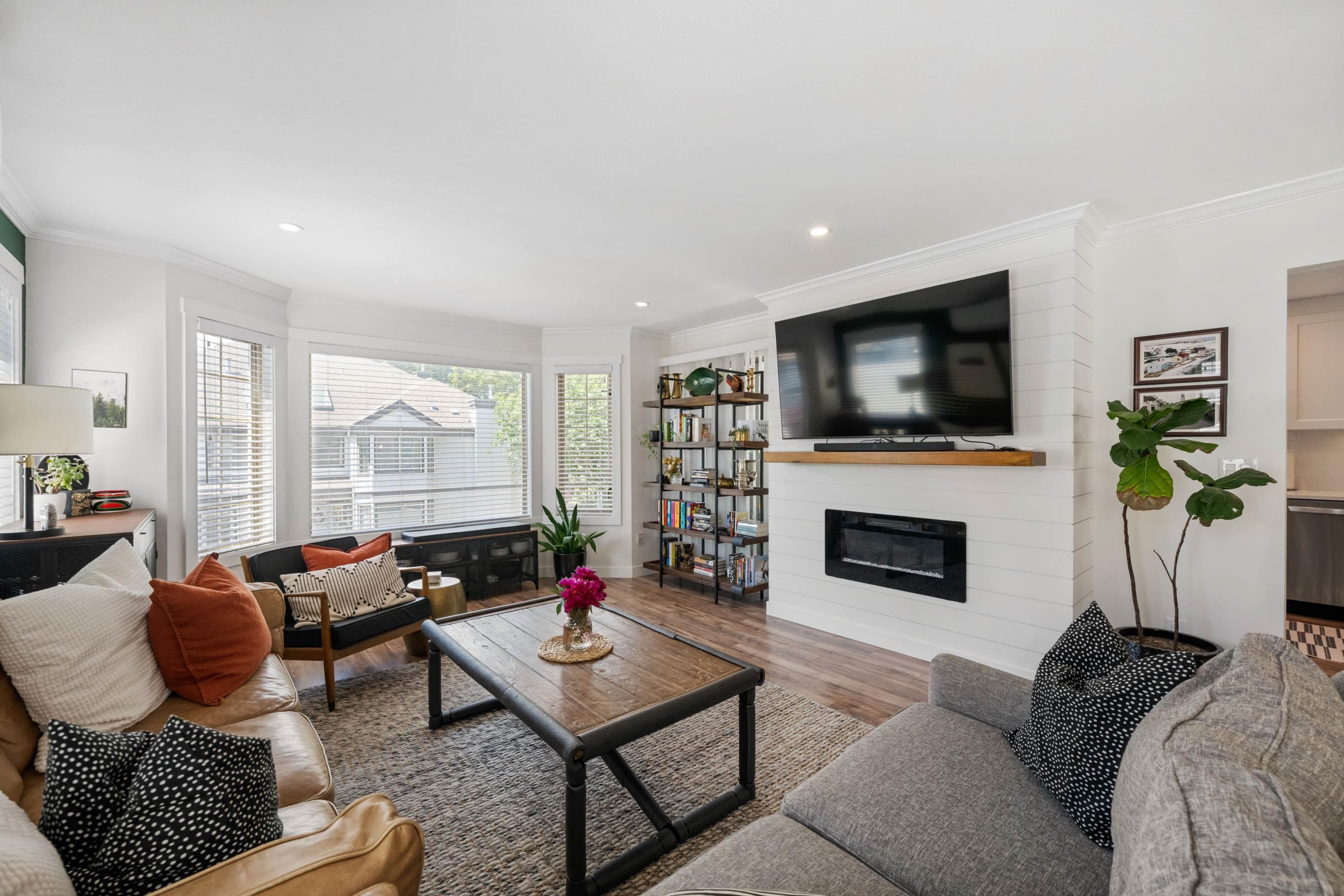 2 - 15840 84 Avenue, Surrey