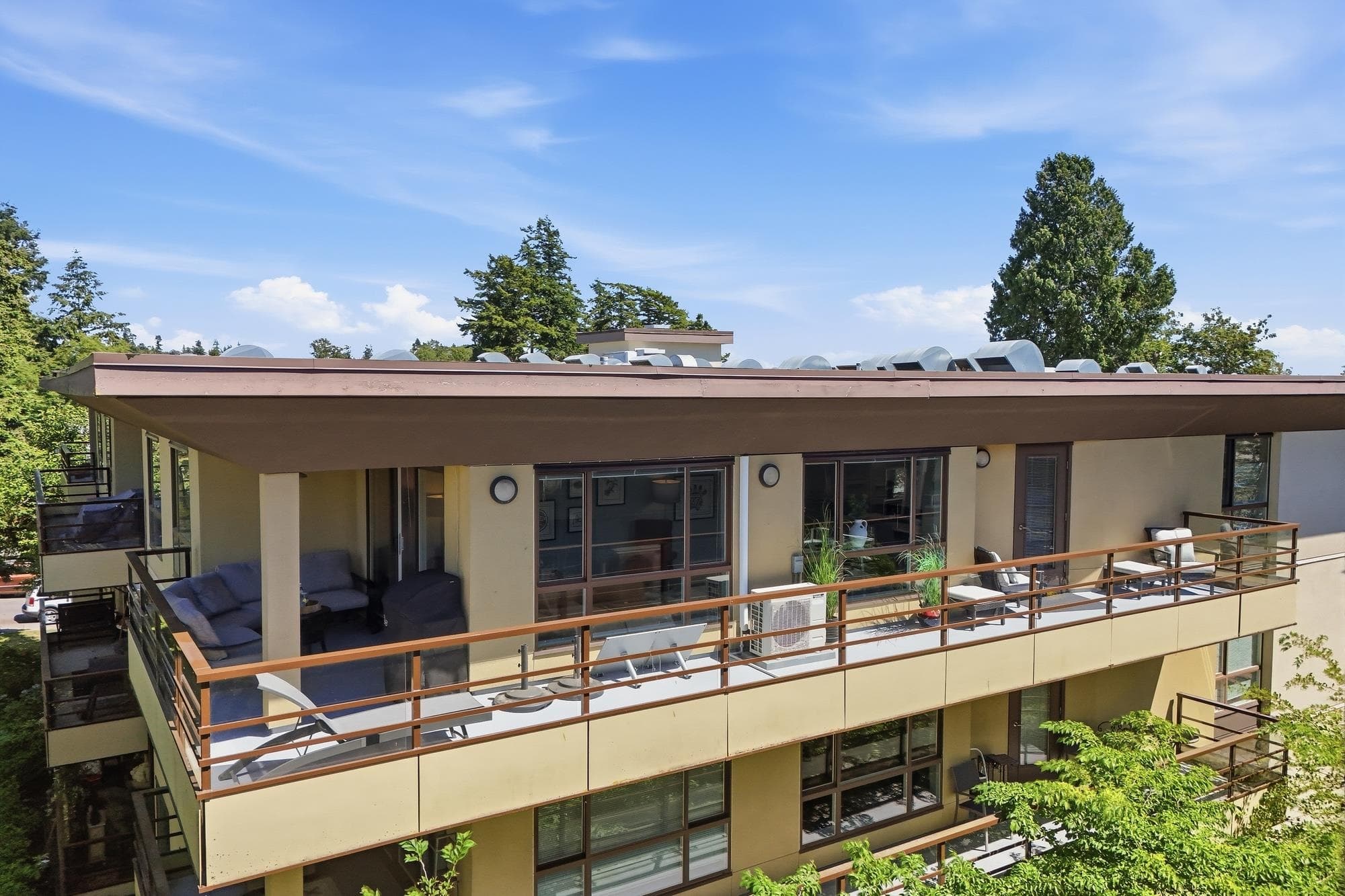 303 - 15747 Marine Drive, White Rock