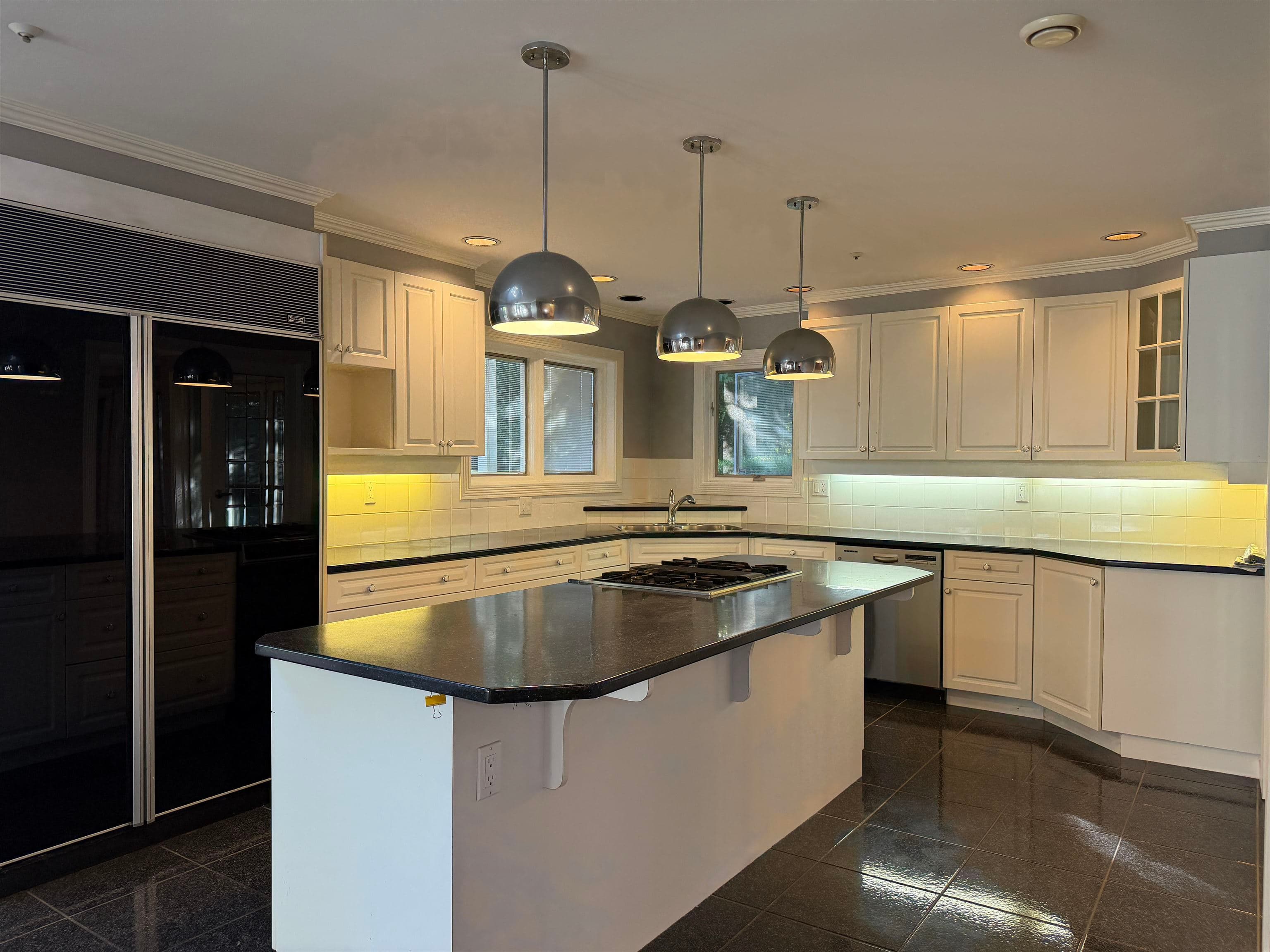 8575 Captains Cove, Vancouver, V6P 6S1 — photo 3