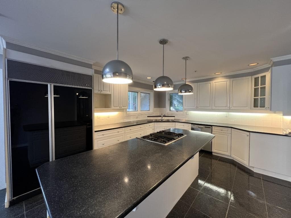 8575 Captains Cove, Vancouver, V6P 6S1 — photo 4