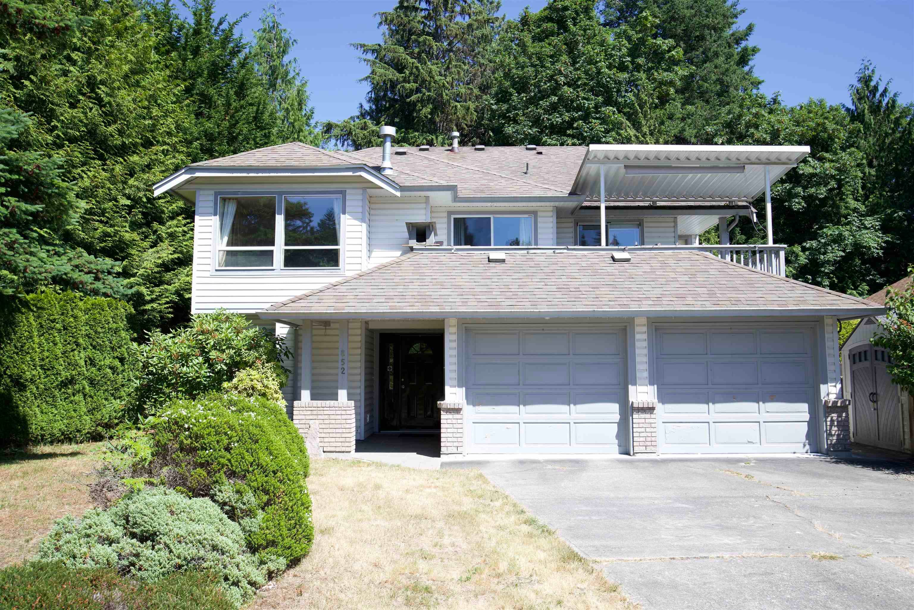 852 Tralee Place, Gibsons