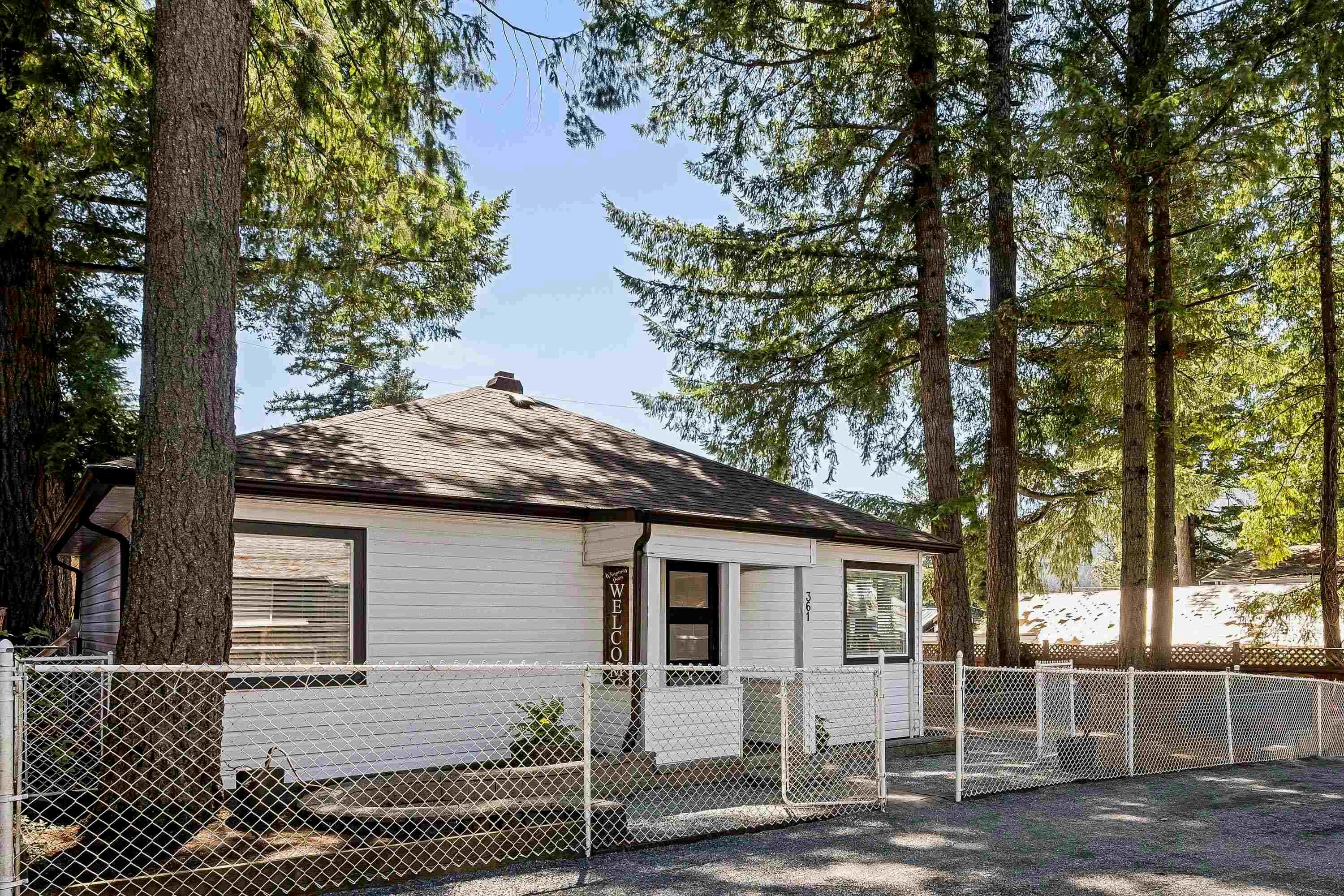 361 Pine Street, Cultus Lake, V2R 4Y9 — photo 2