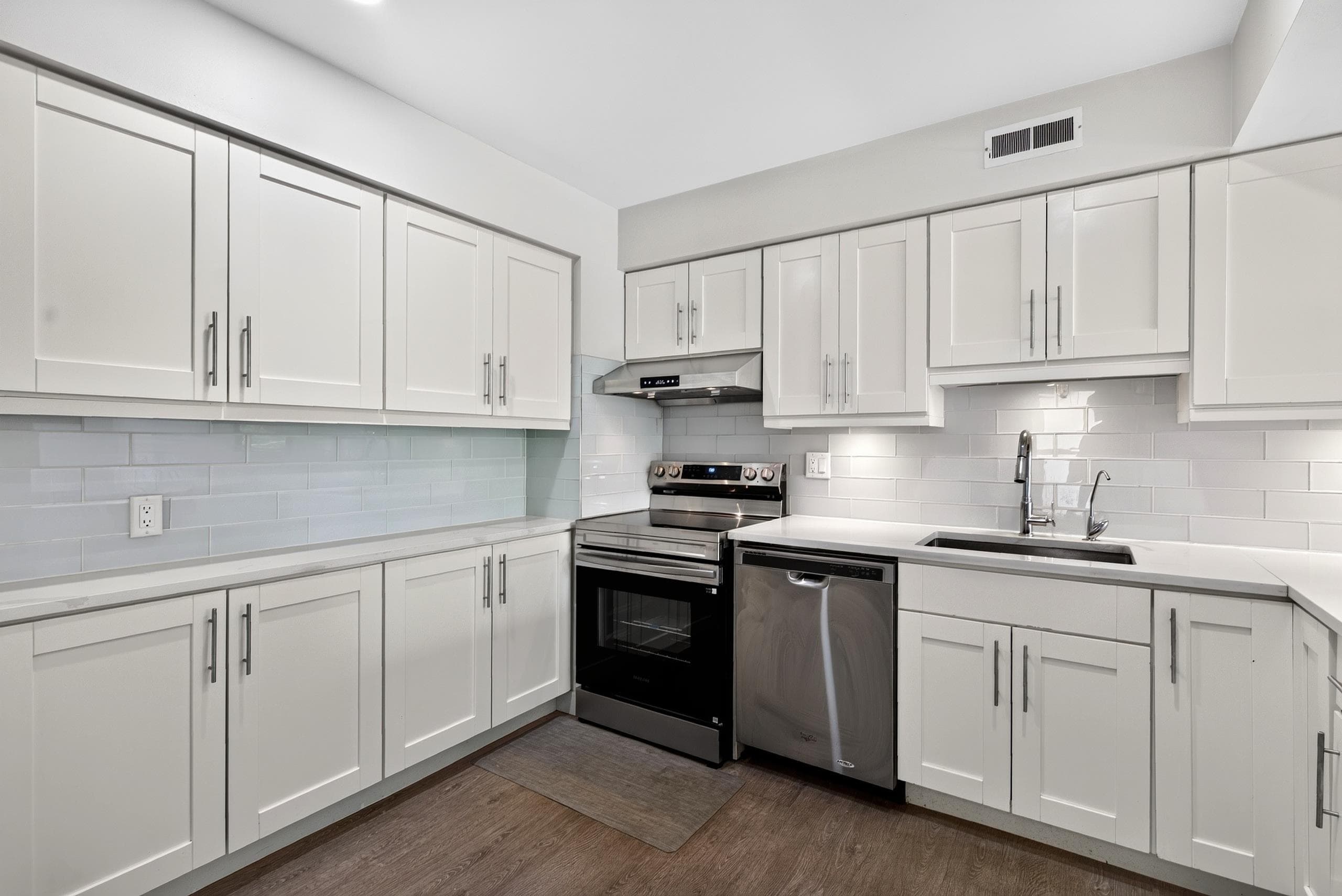 7330 Coronado Drive, Burnaby, V5A 1R1 — photo 3