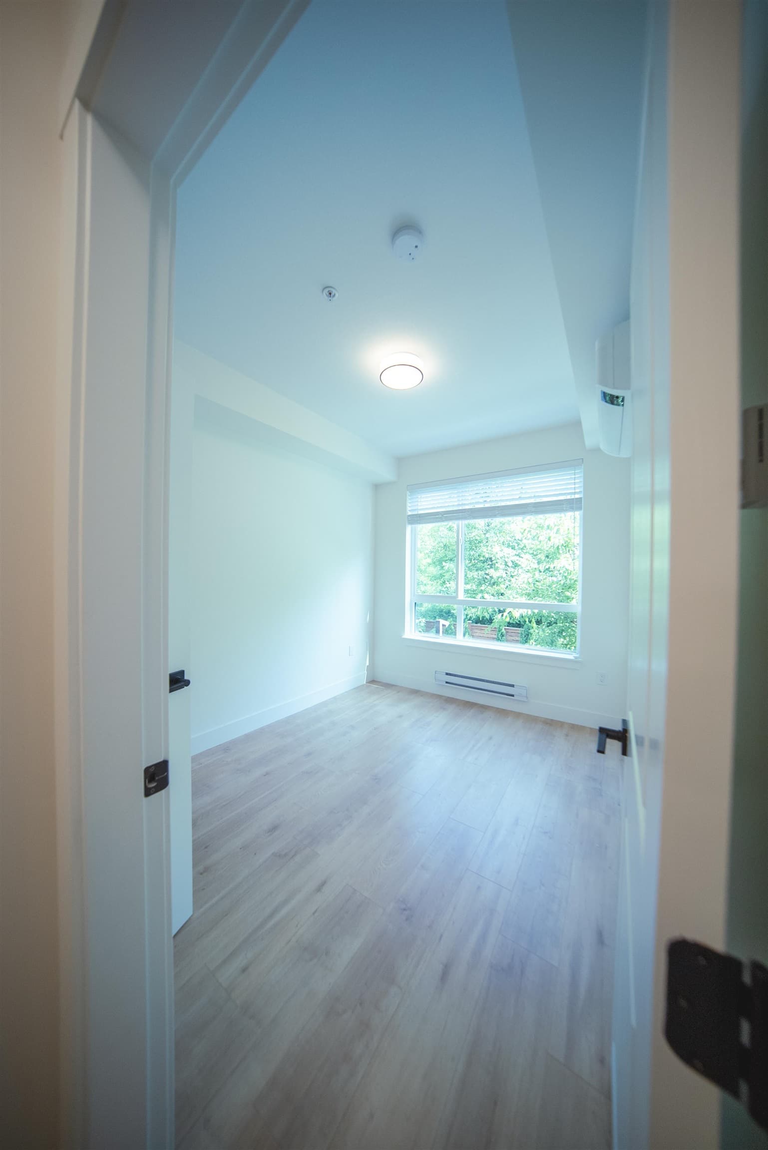 208 - 7506 199a Street, Langley, V2Y 3K9 — photo 3