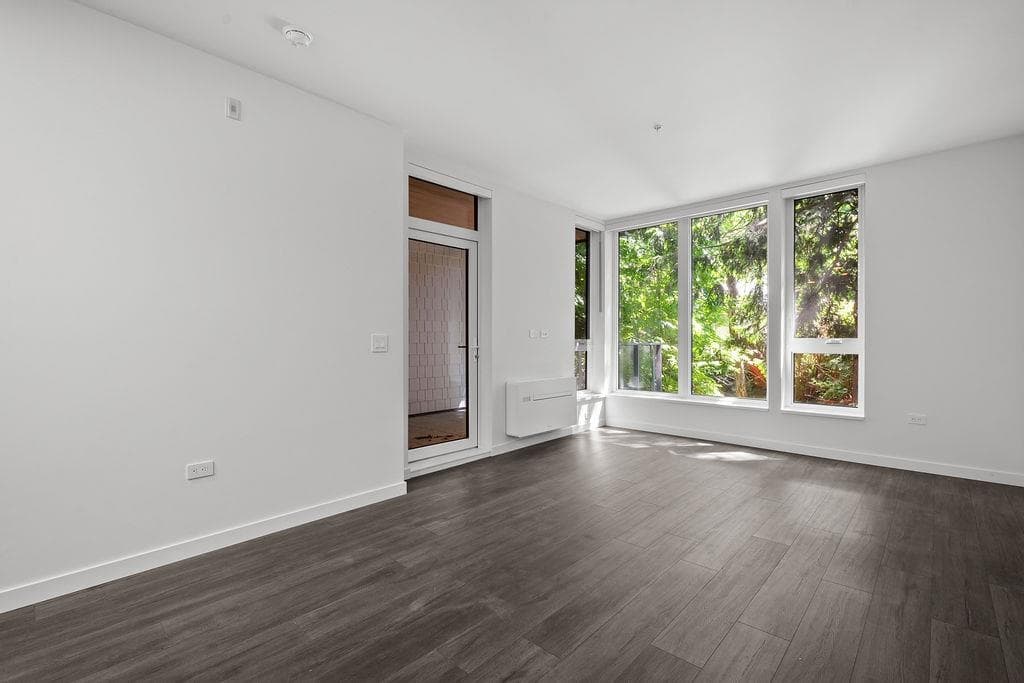 216 - 1500 Scott Crescent, Squamish, V8B 1G5 — photo 2