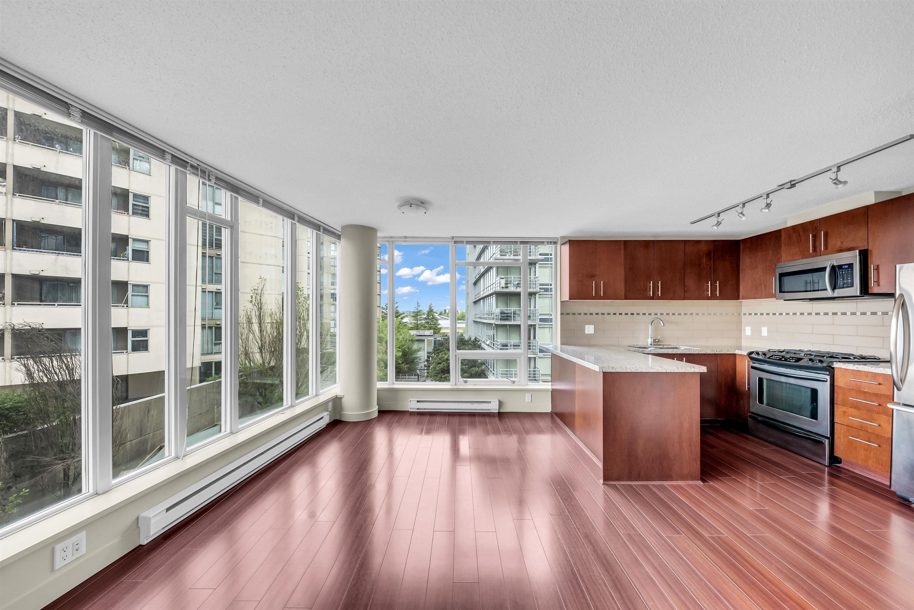 703 - 8288 Lansdowne Road, Richmond