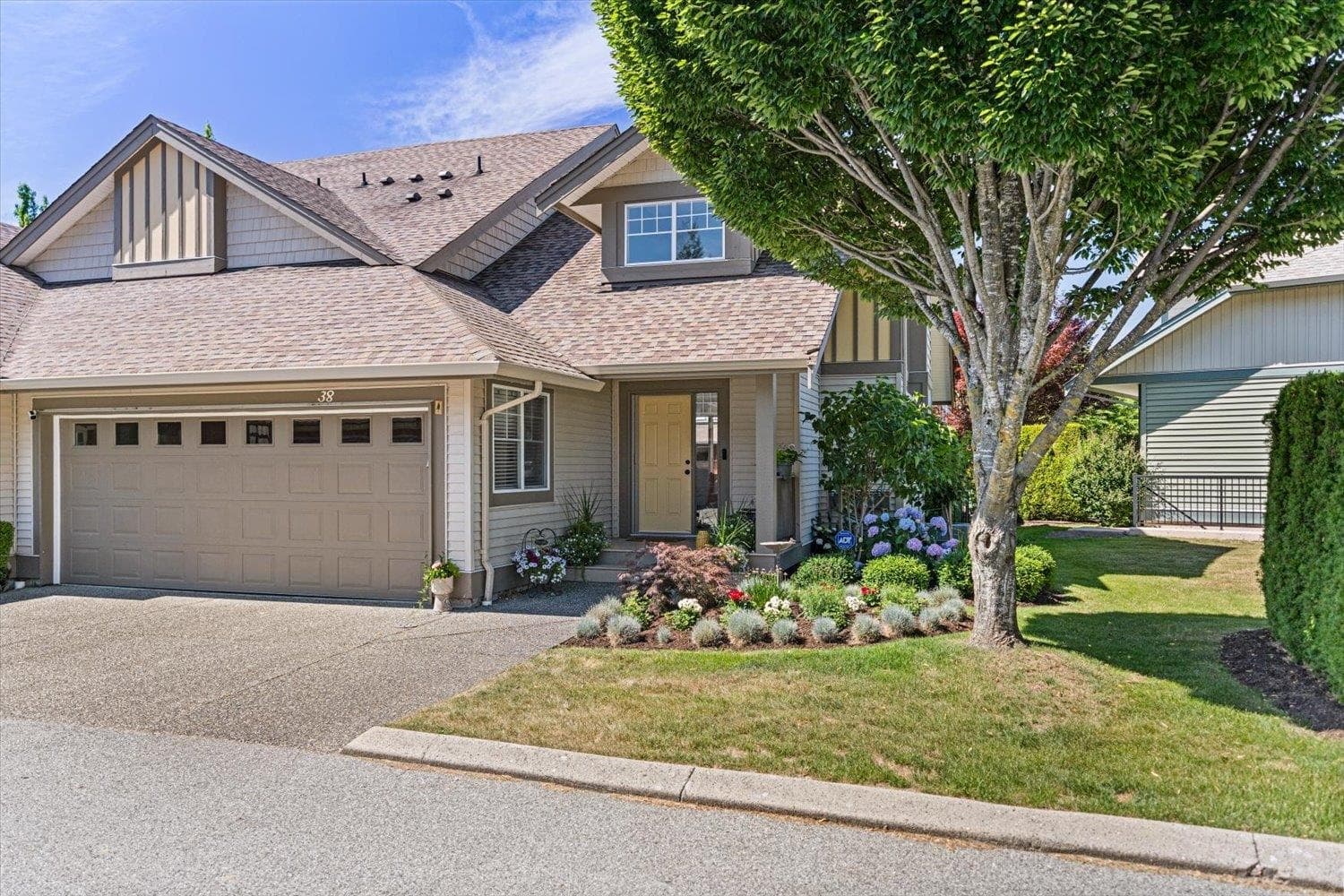 38 - 45545 Tamihi Way, Chilliwack, V2R 0G2 — photo 2