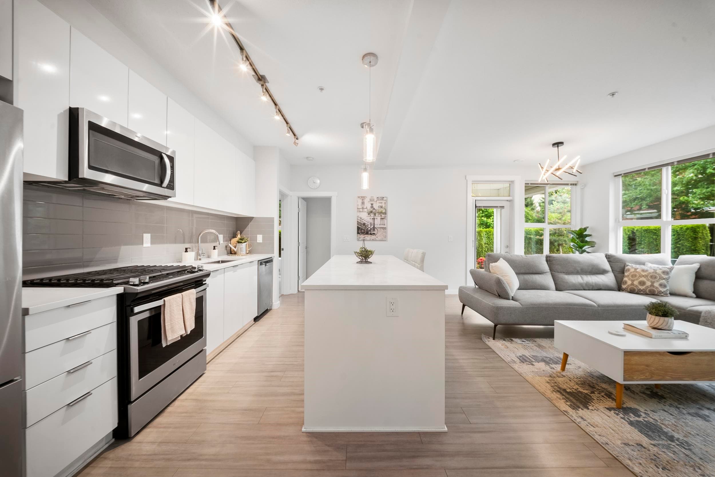 D107 - 8150 207 Street, Langley