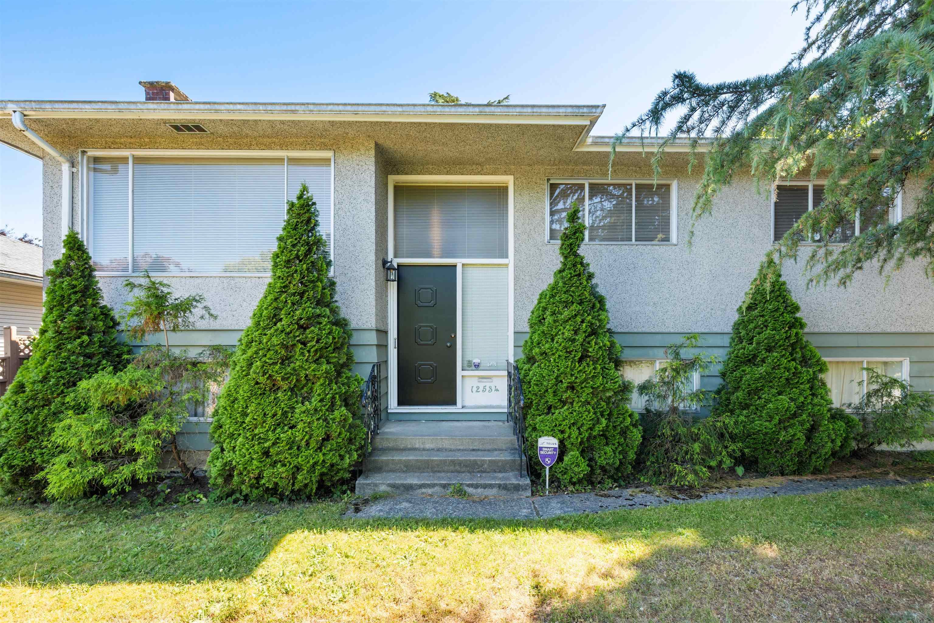 12534 Grove Crescent, Surrey