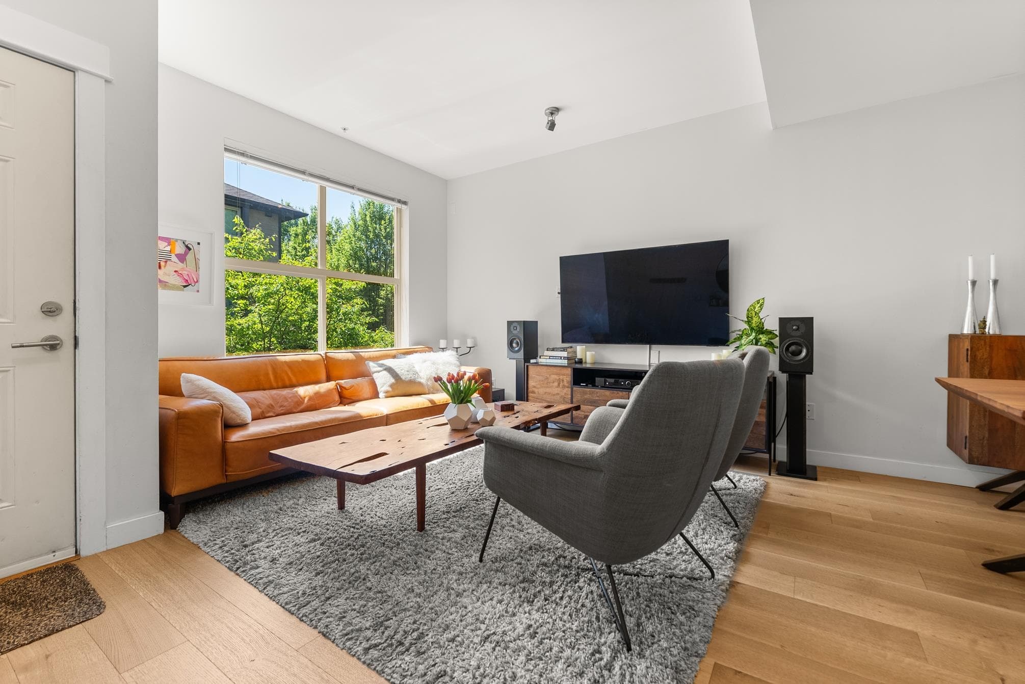 3 - 307 E 15th Street, North Vancouver, V7L 2R6 — photo 4