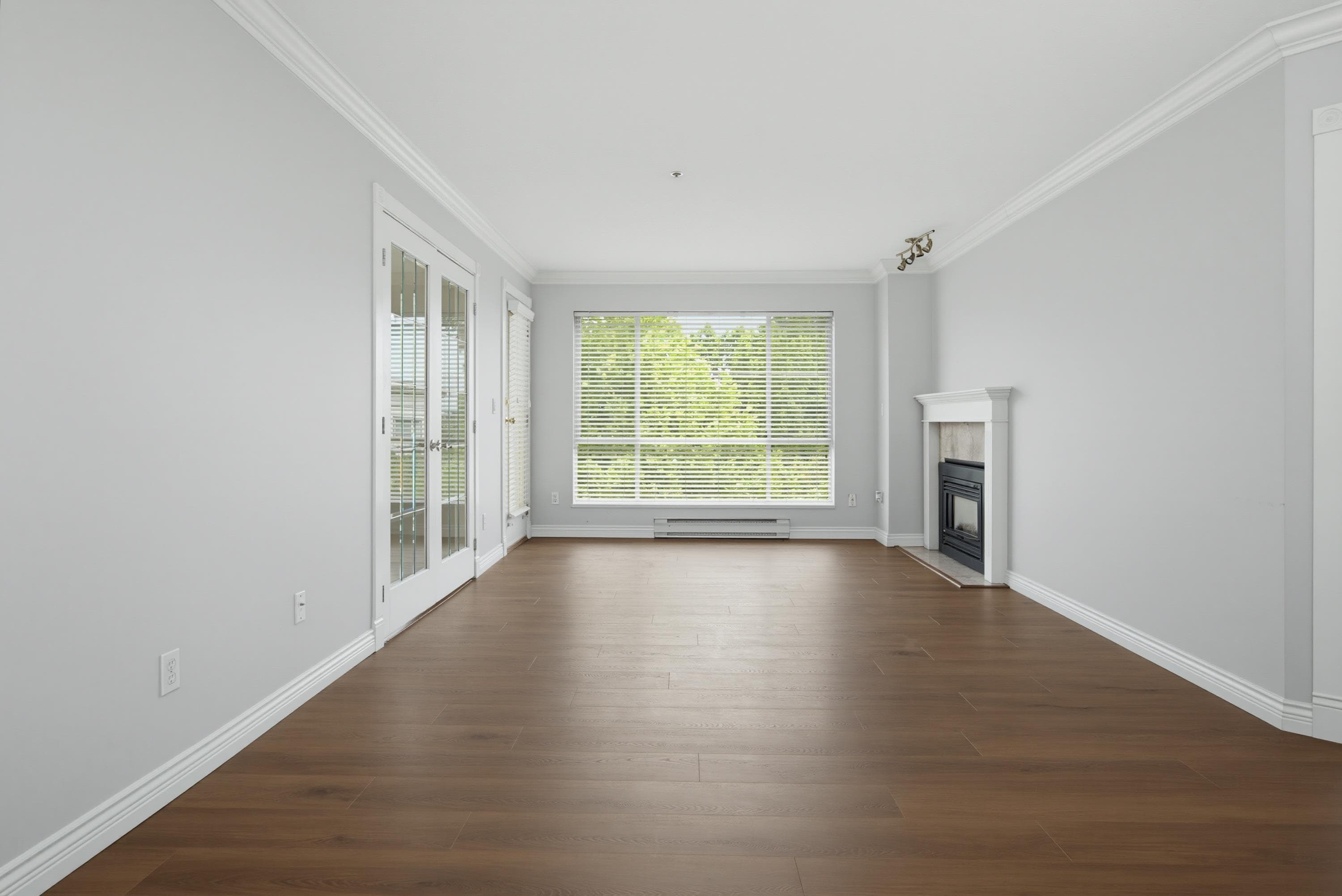 438 - 32830 George Ferguson Way, Abbotsford, V2S 7K1 — photo 2