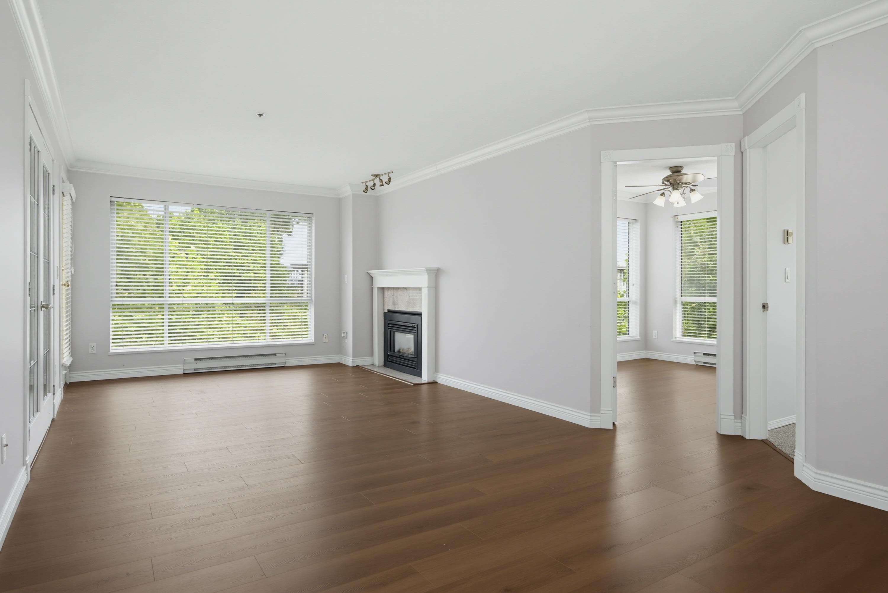 438 - 32830 George Ferguson Way, Abbotsford, V2S 7K1 — photo 1