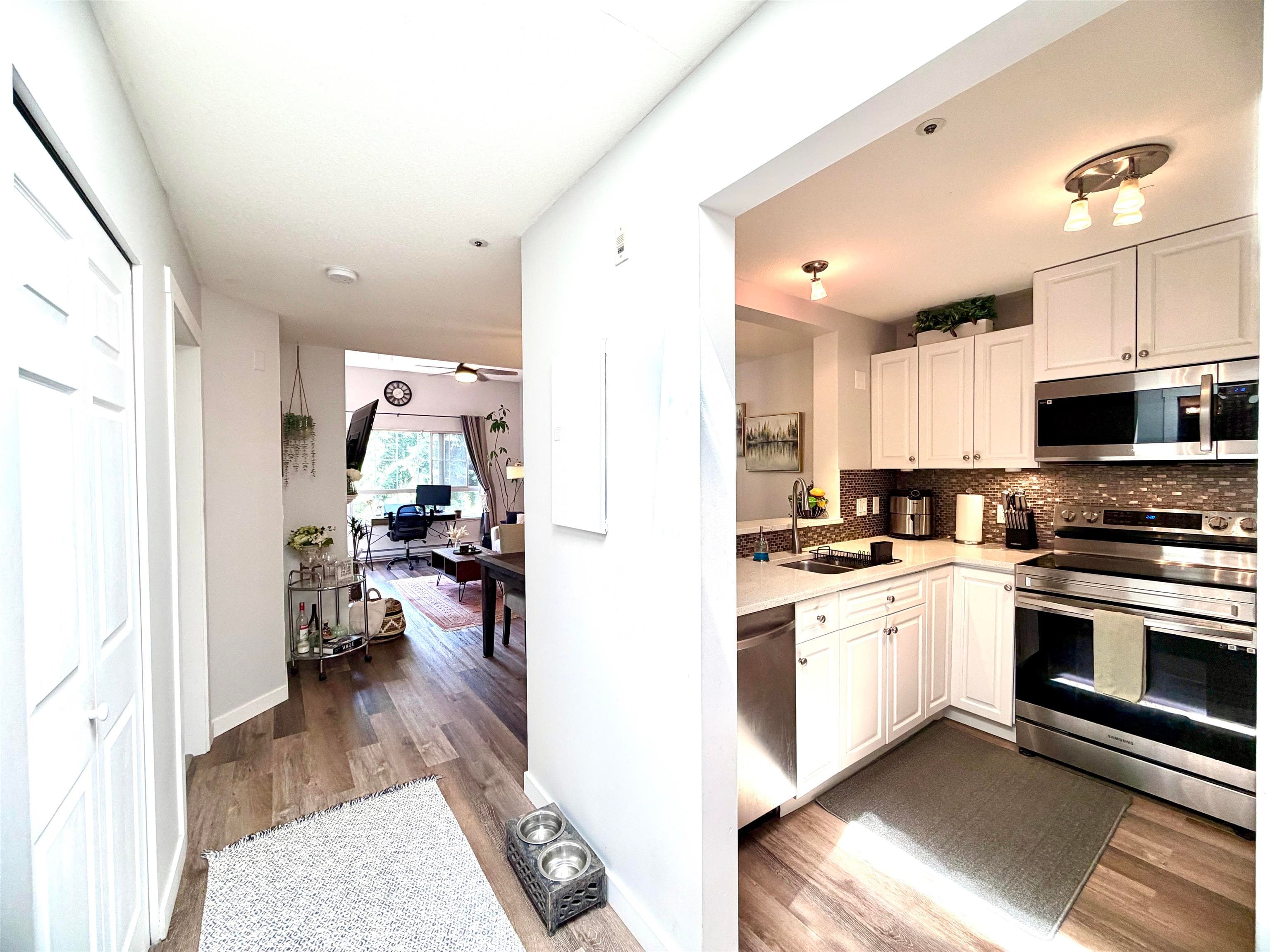 412 - 2960 Princess Crescent, Coquitlam, V3B 7P2 — photo 2