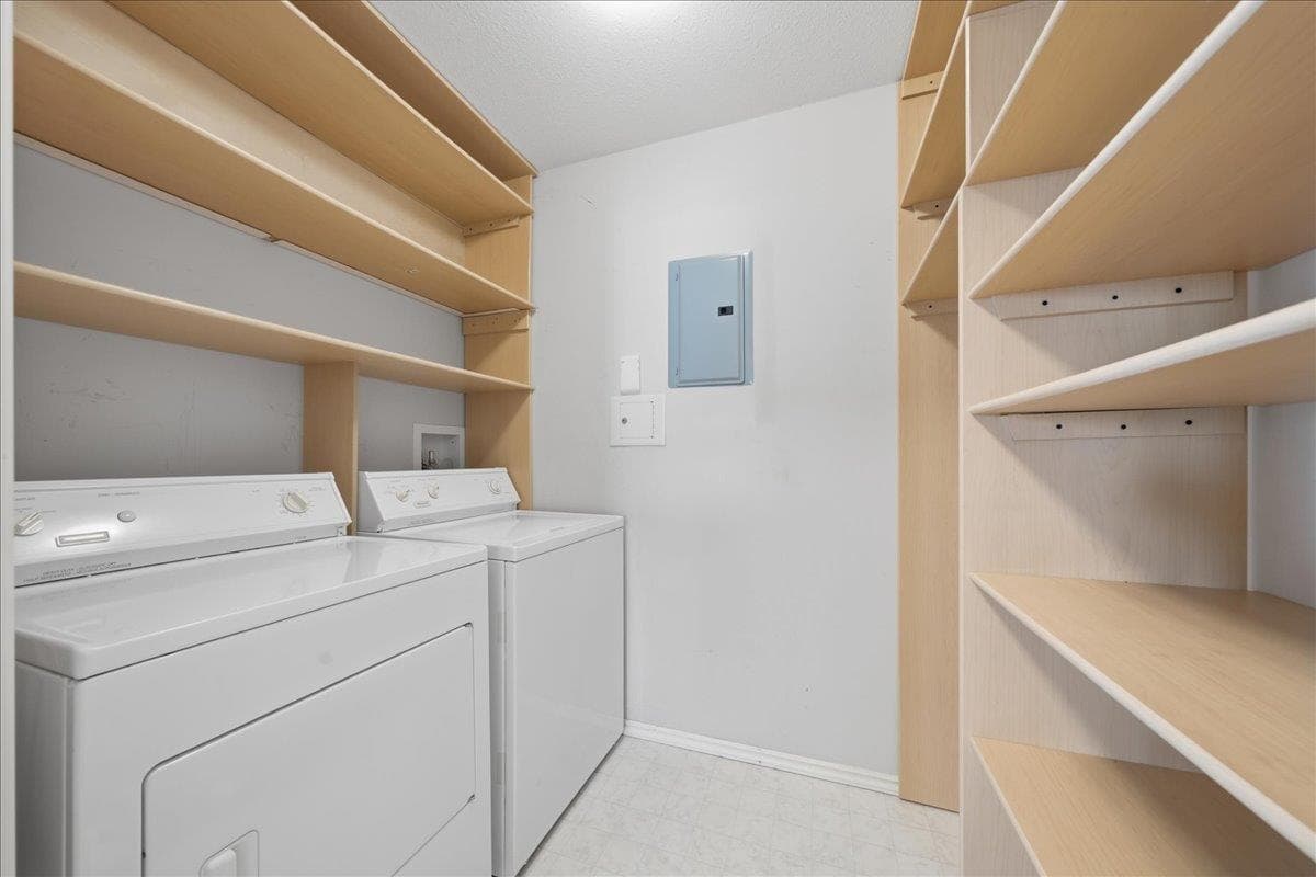 201 - 2772 Clearbrook Road, Abbotsford, V2T 6N6 — photo 4