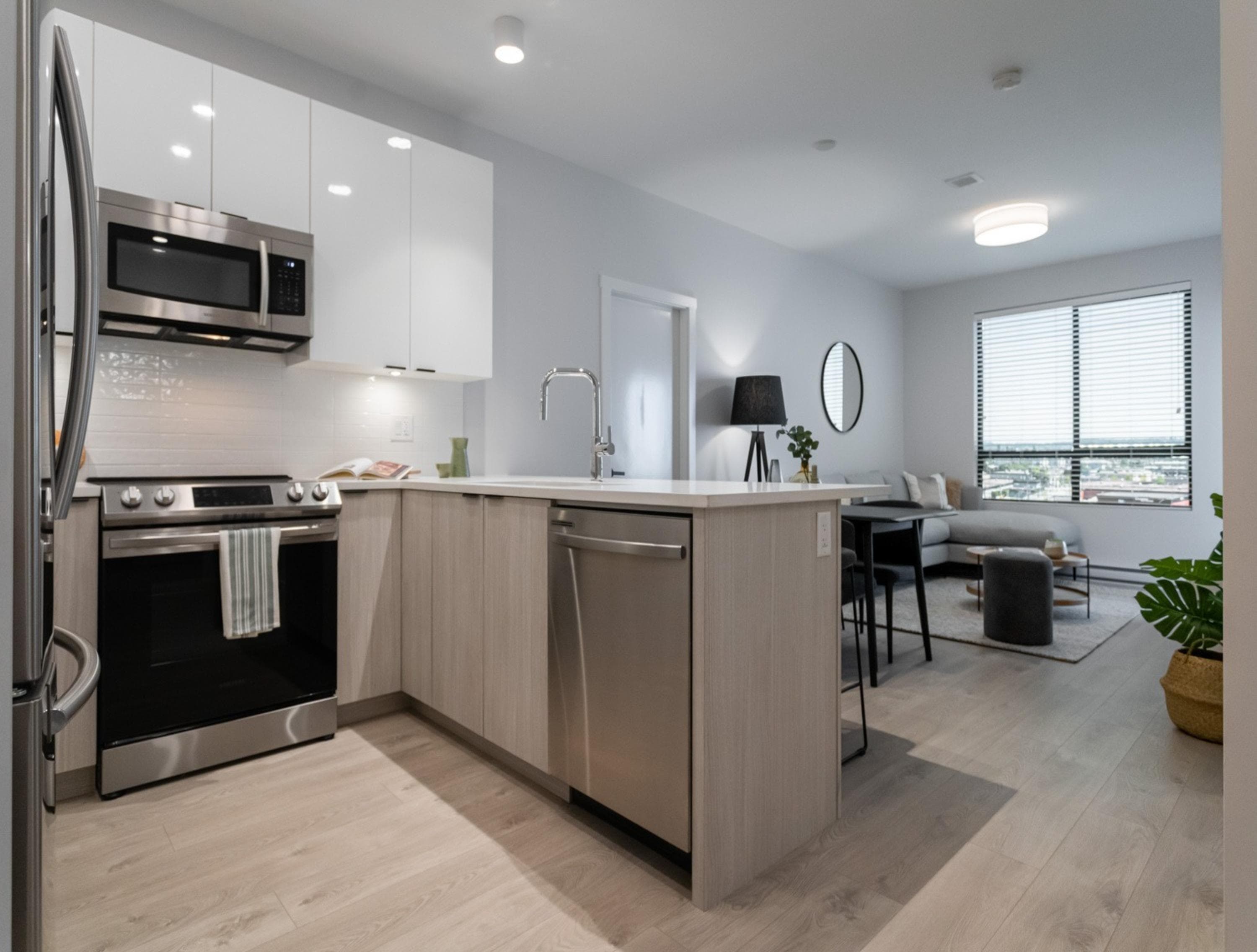 613 - 13458 95 Avenue, Surrey, V3V 0H1 — photo 2