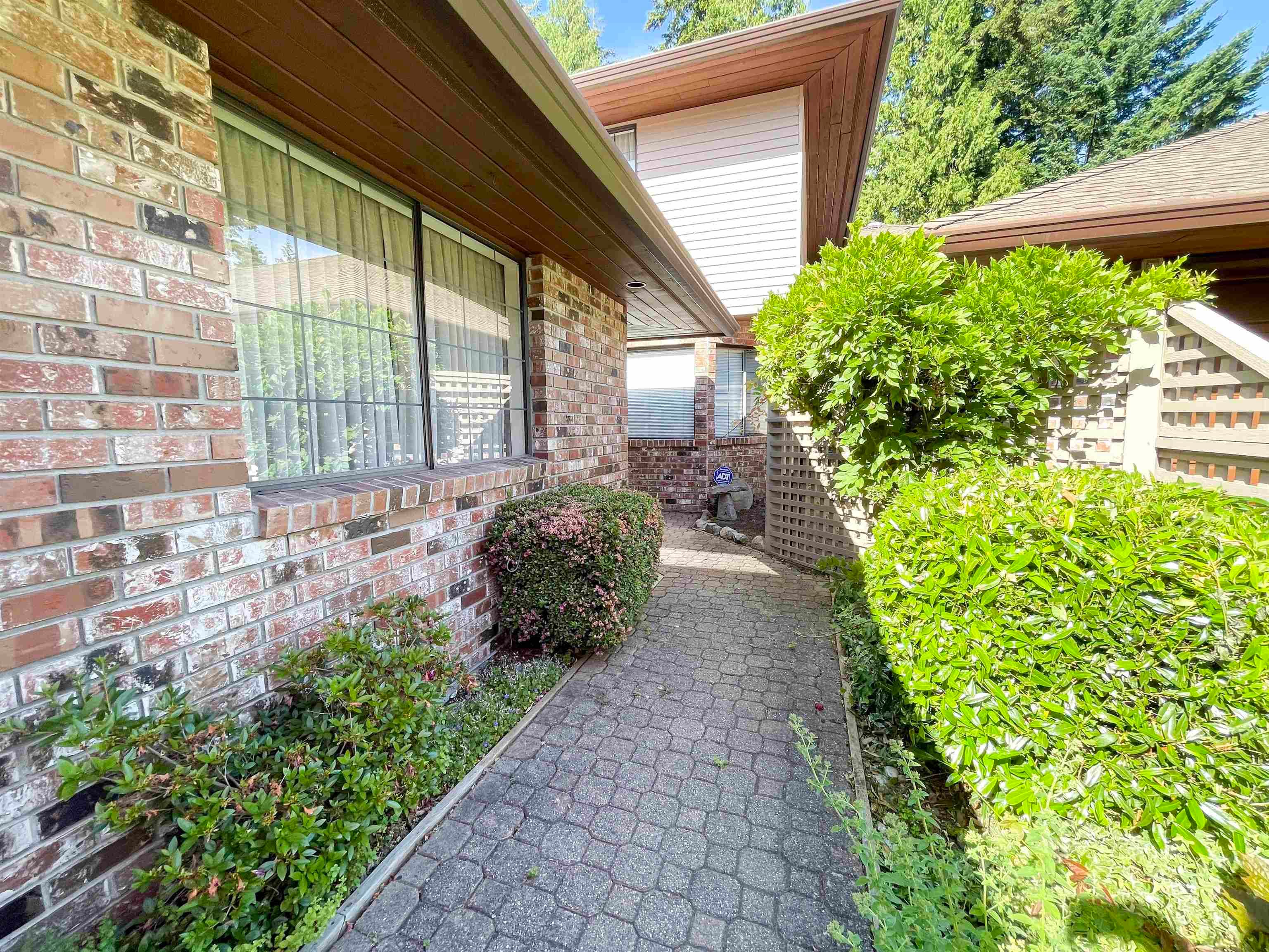 6 - 1725 Southmere Crescent, Surrey, V4A 7A7 — photo 2