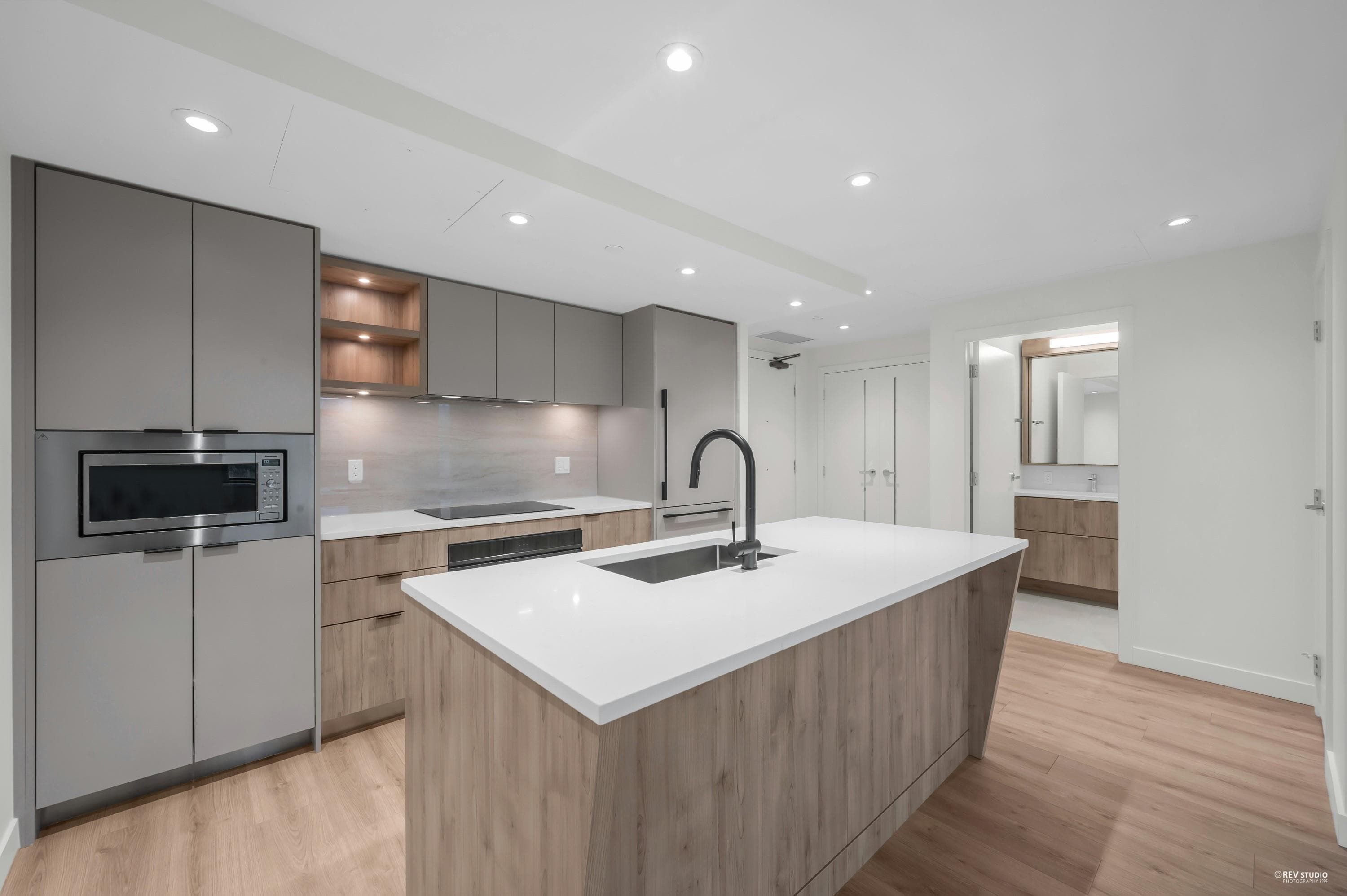 320 - 755 Harbourside Drive, North Vancouver, V7P 0G1 — photo 4
