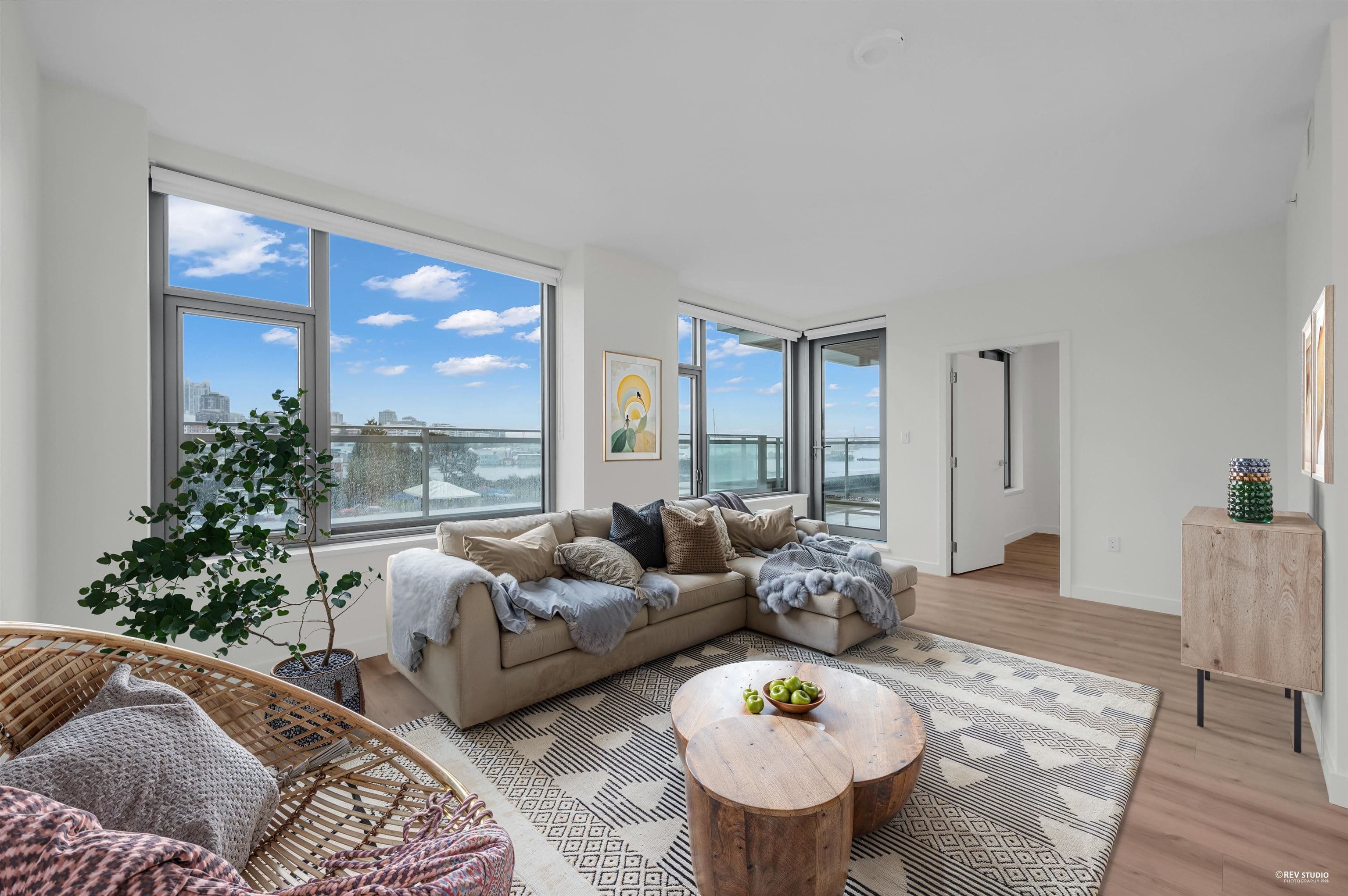 320 - 755 Harbourside Drive, North Vancouver