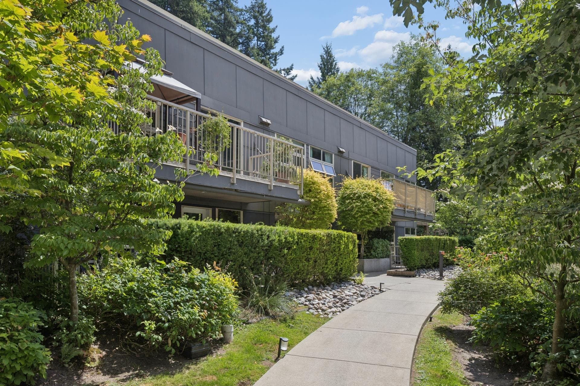 102 - 2832 Capilano Road, North Vancouver