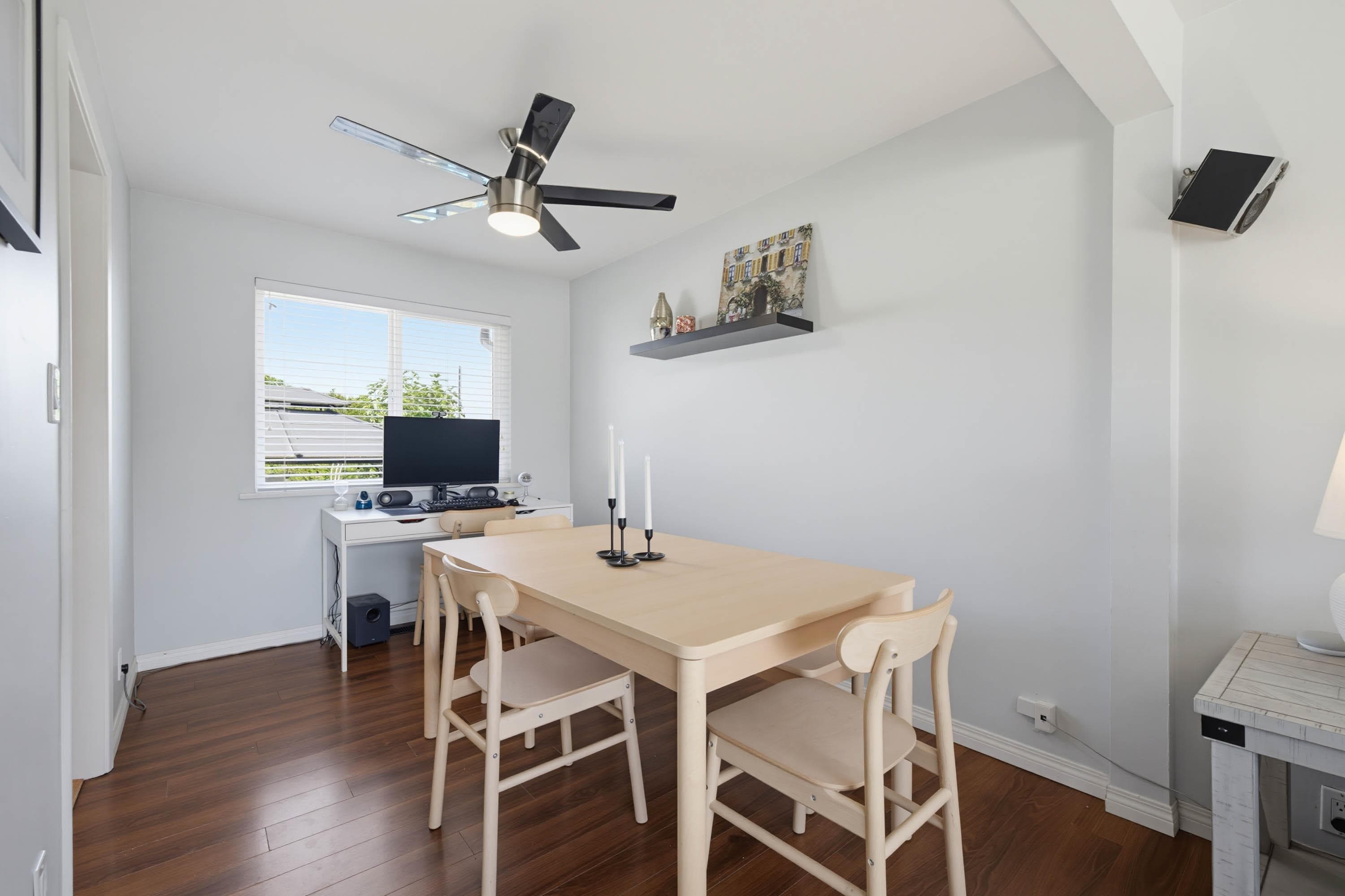 273 Burns Street, Coquitlam, V3K 4E6 — photo 5