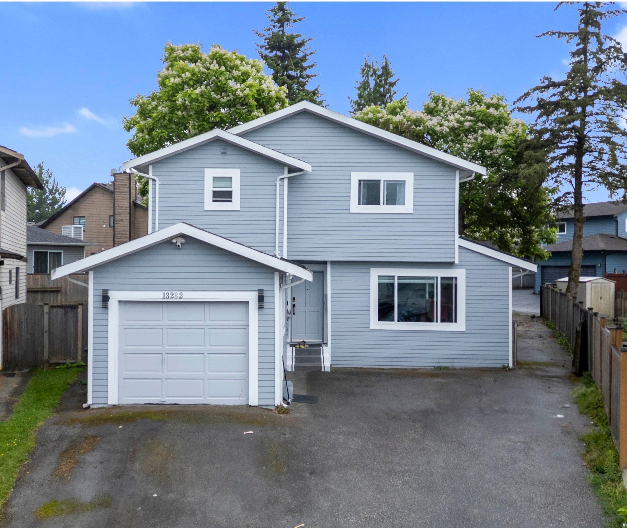 13232 82 Avenue, Surrey