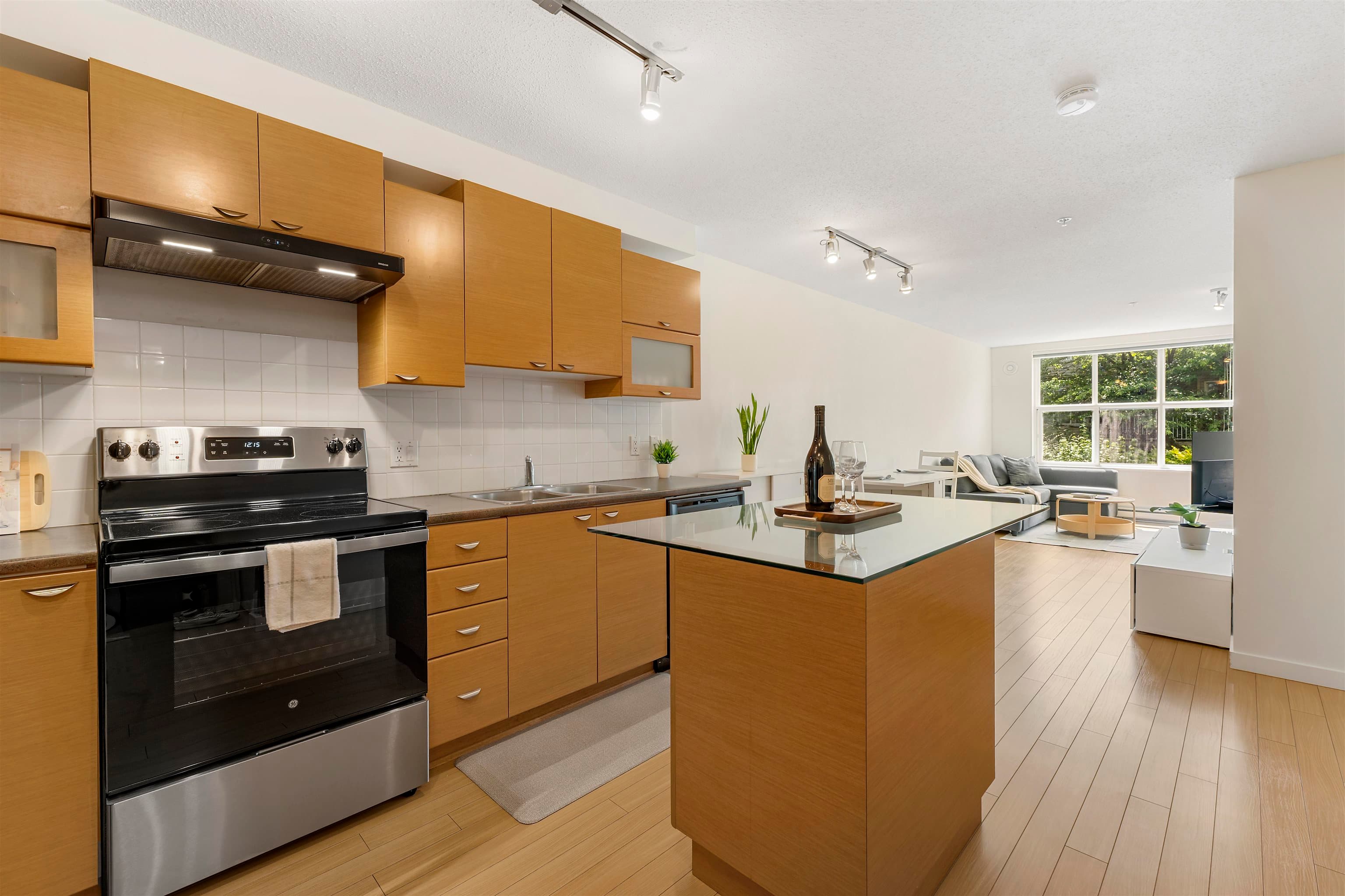 216 - 10707 139 Street, Surrey