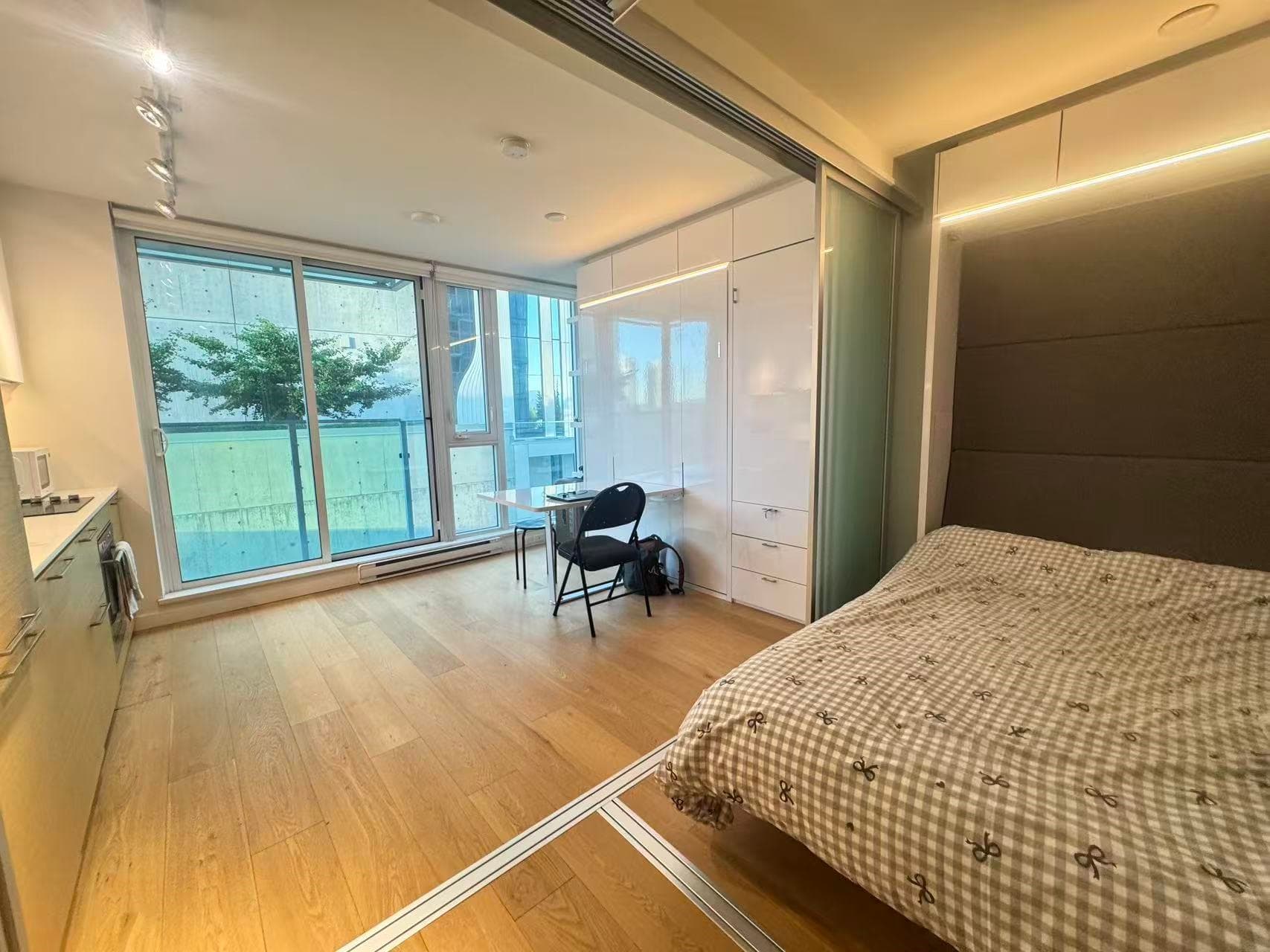 16xx - 13438 Central Avenue, Surrey, V3T 0N2 — photo 5