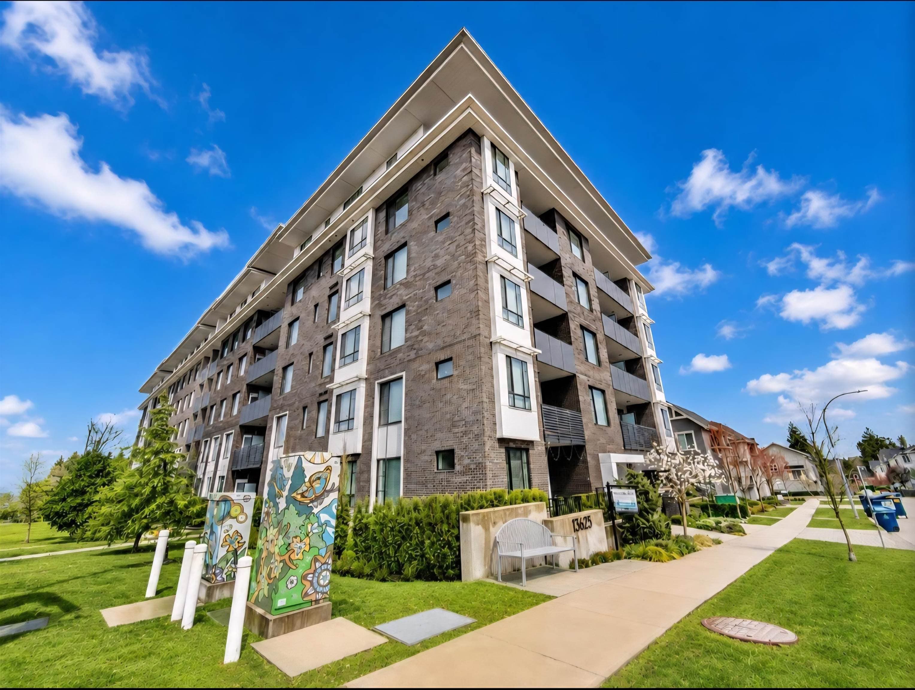 319 - 13623 81a Avenue, Surrey