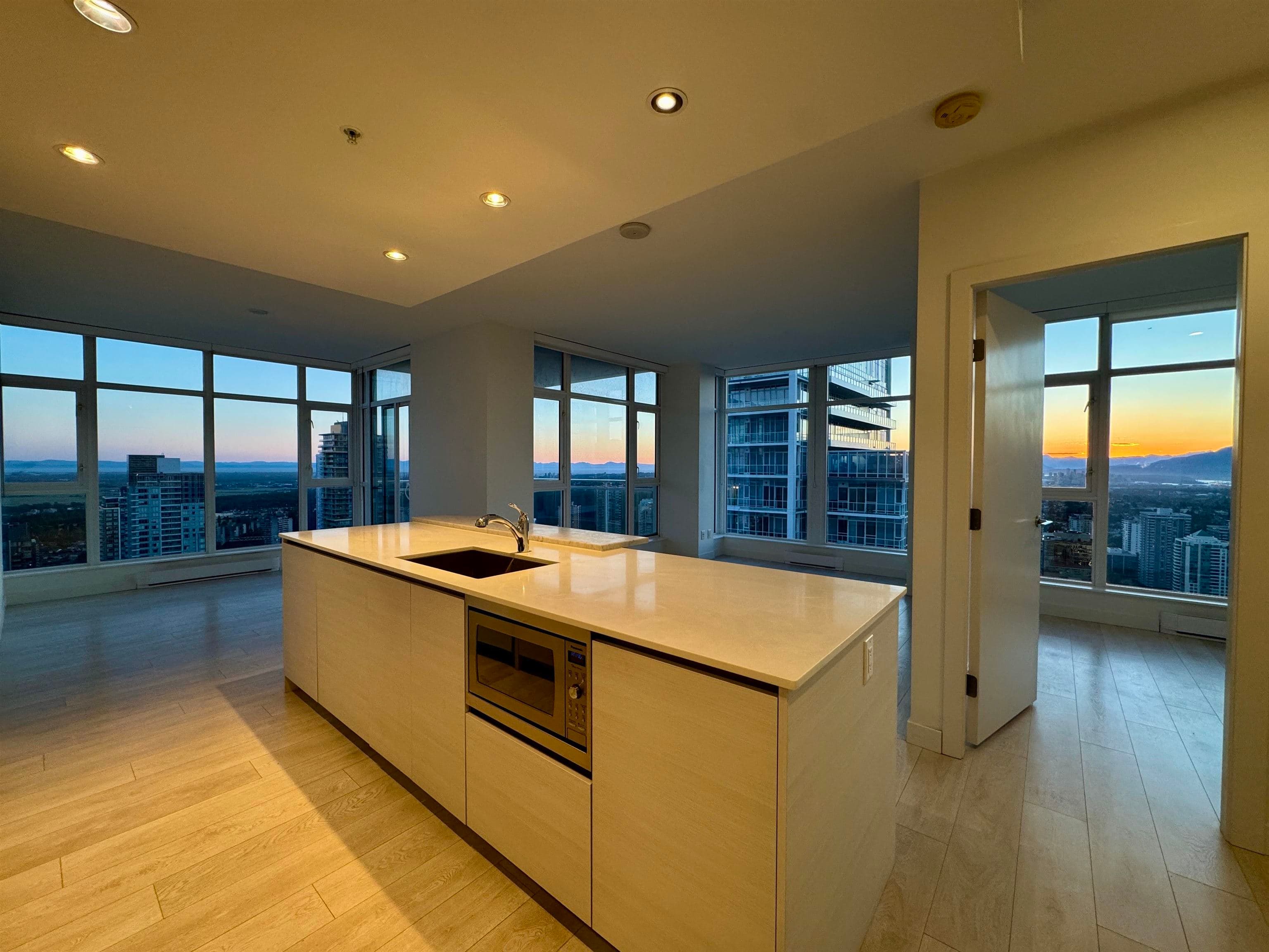4306 - 4670 Assembly Way, Burnaby