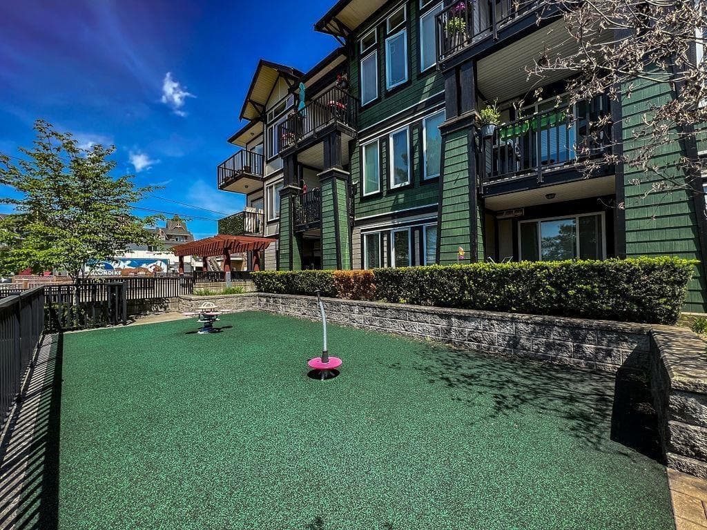 210 - 5665 177b Street, Surrey, V3S 4J2 — photo 5