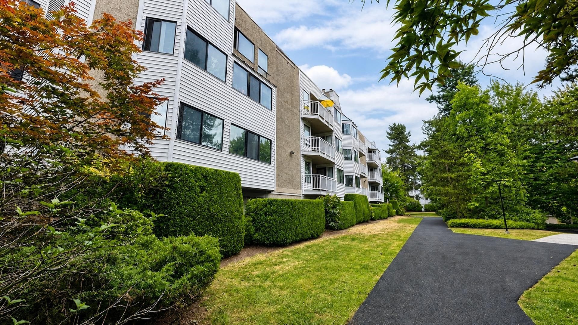 314 - 9584 Manchester Drive, Burnaby