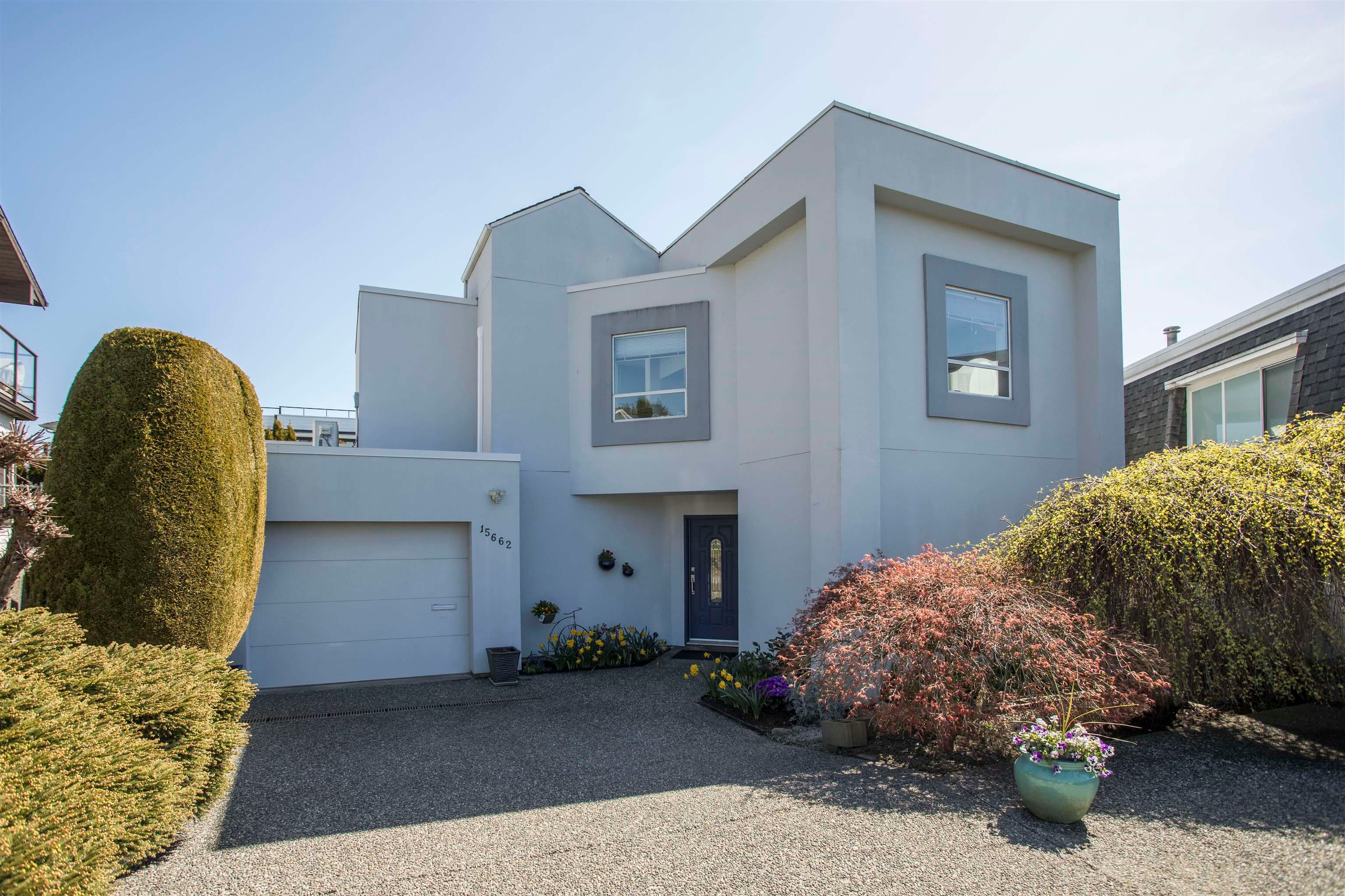 15662 Semiahmoo Avenue, White Rock