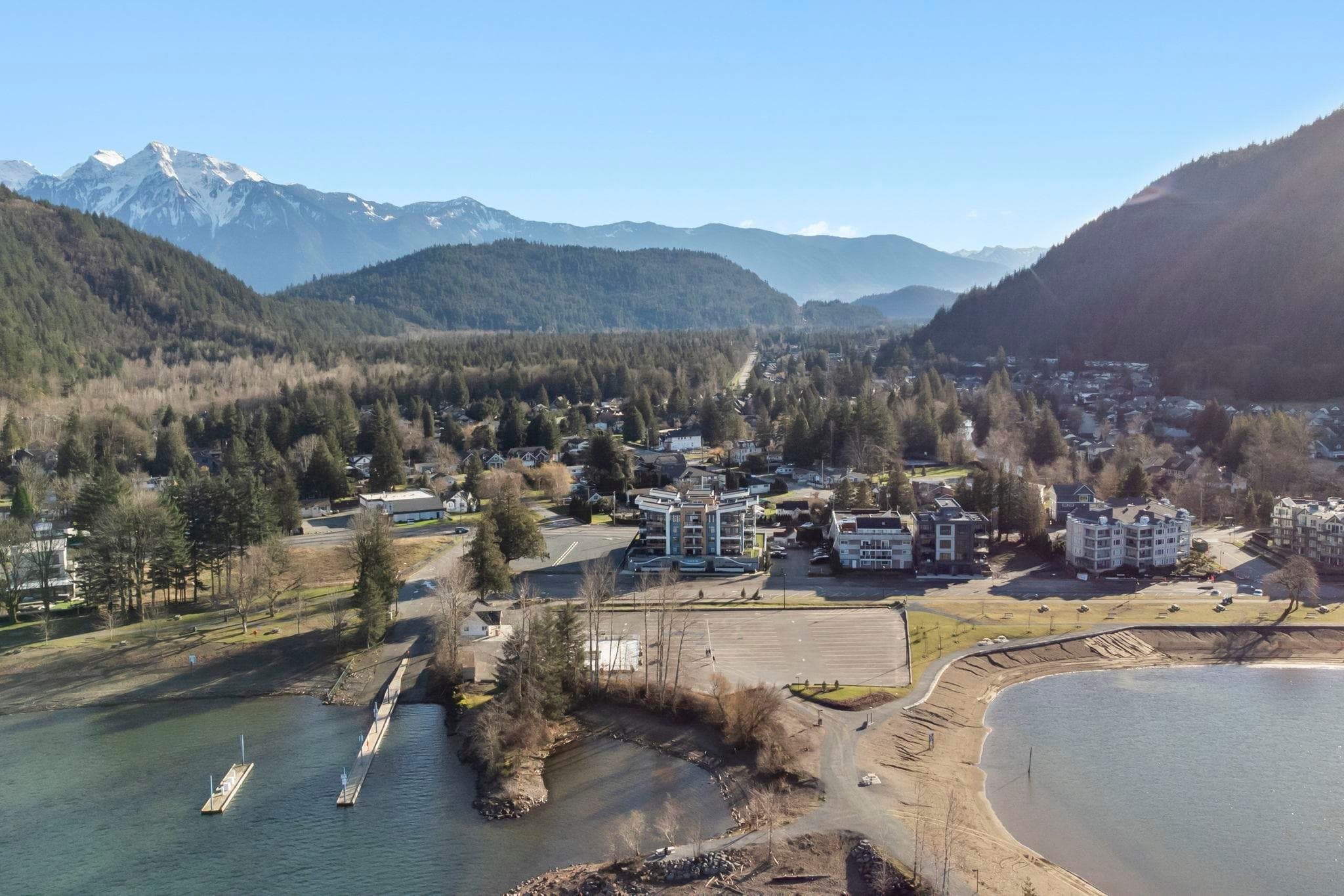 307 - 470 Esplanade Avenue, Harrison Hot Springs, V0M 1K0 — photo 2