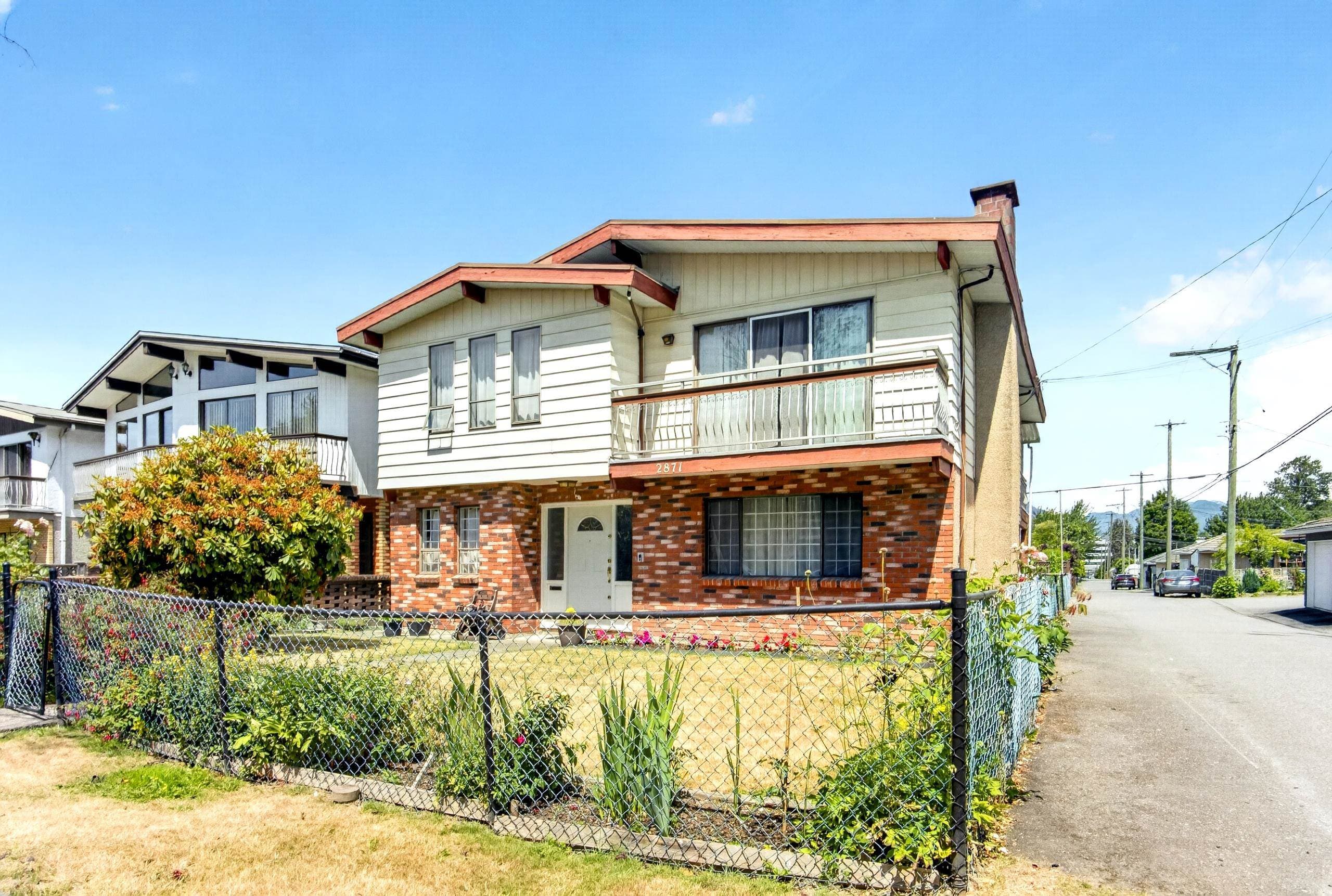 2871 E 18th Avenue, Vancouver, V5M 2R1 — photo 1