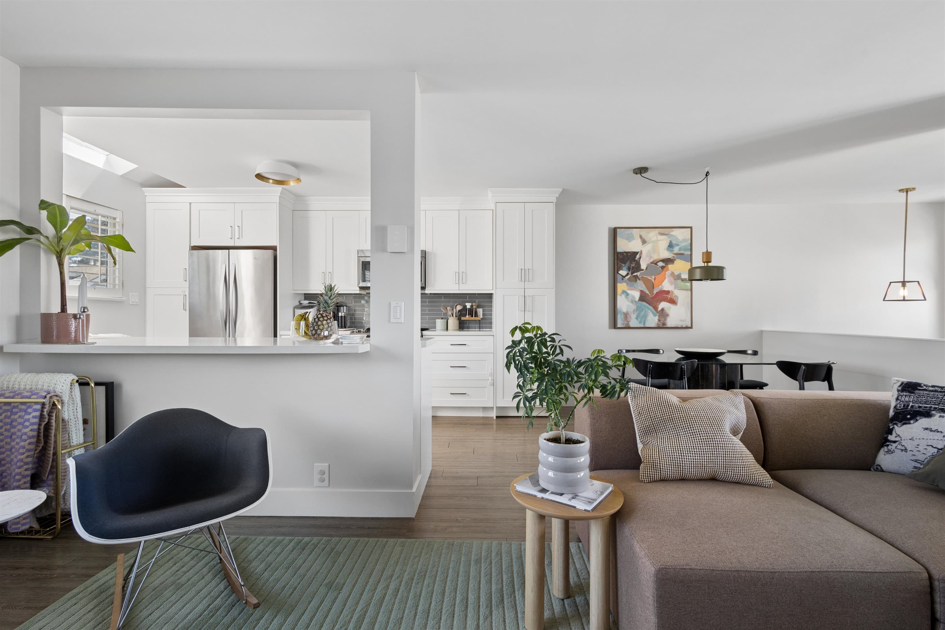 3 - 270 E 3rd Street, North Vancouver