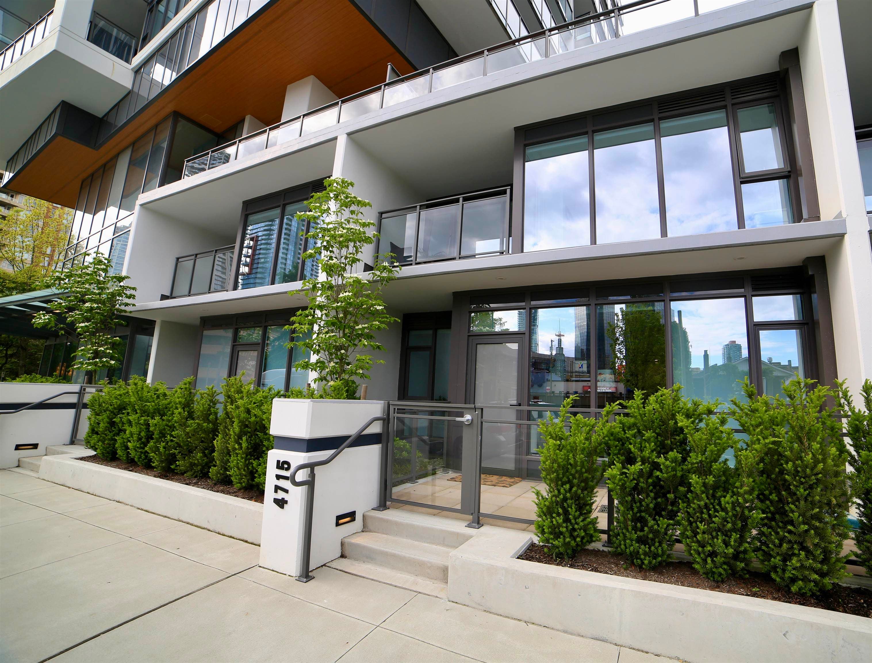4715 - 4711 Hazel Street, Burnaby