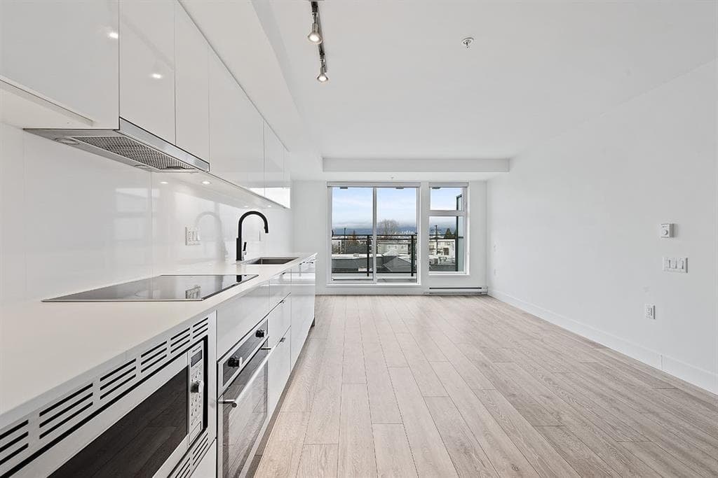 310 - 630 E Broadway Street, Vancouver, V5T 1X6 — photo 5