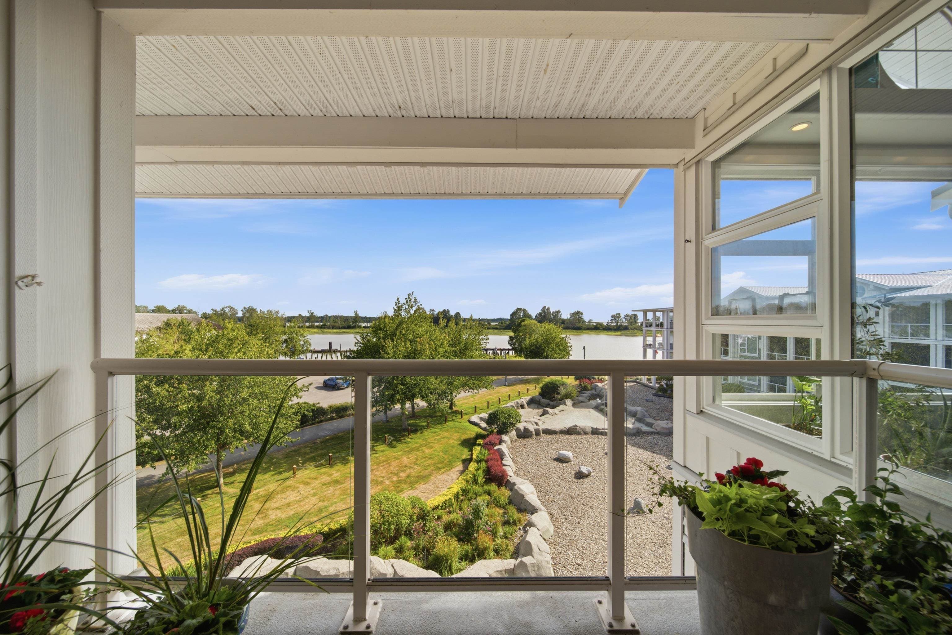 404 - 4600 Westwater Drive, Richmond