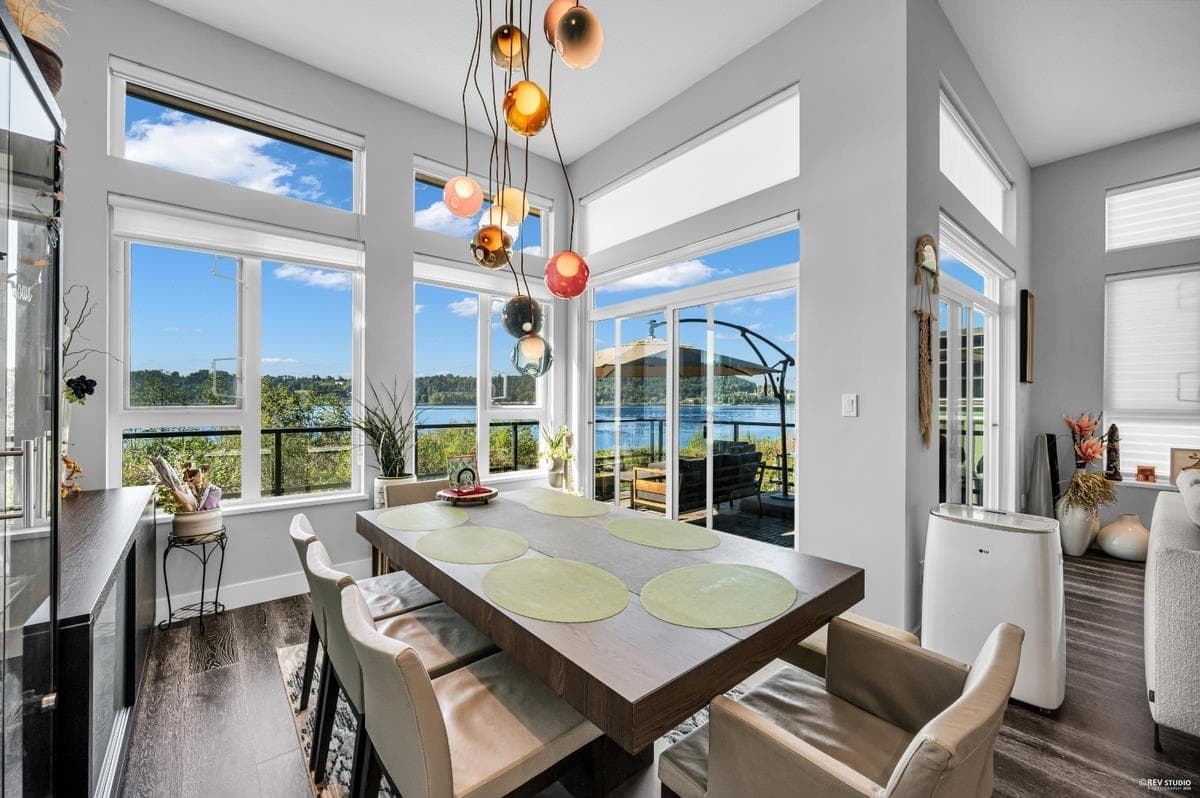 3881 Cates Landing Way, North Vancouver, V7G 0A6 — photo 5
