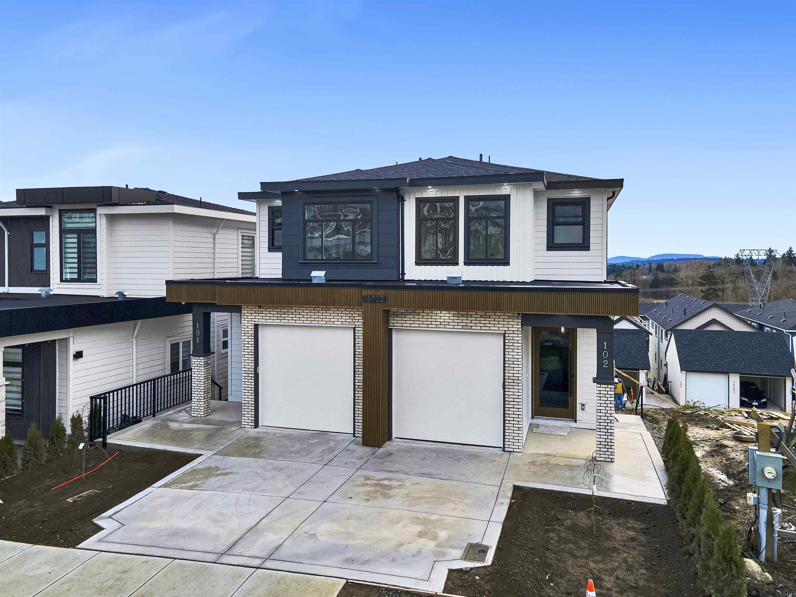 102 - 16702 16a Avenue, Surrey