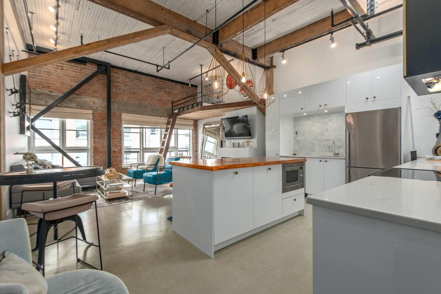 402 - 1066 Hamilton Street, Vancouver, V6B 5T4 — photo 3