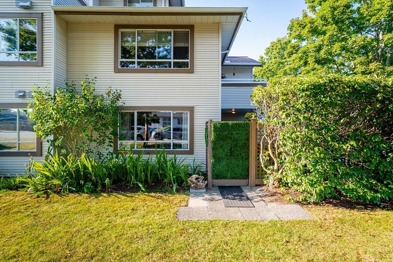 104 - 15991 Thrift Avenue, White Rock