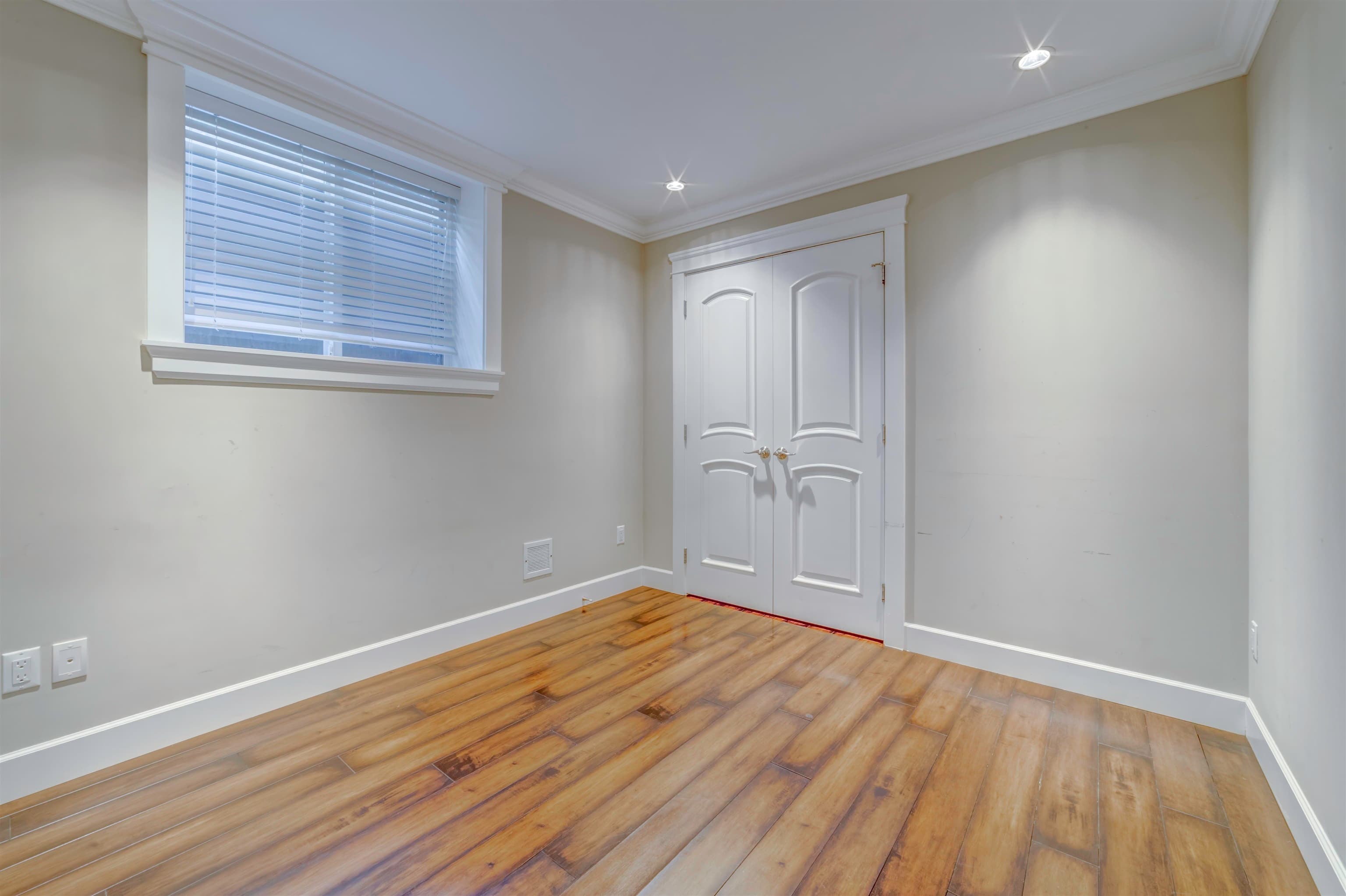 Ground Level 1451 Mathers, West Vancouver, V7T 2G5 — photo 2