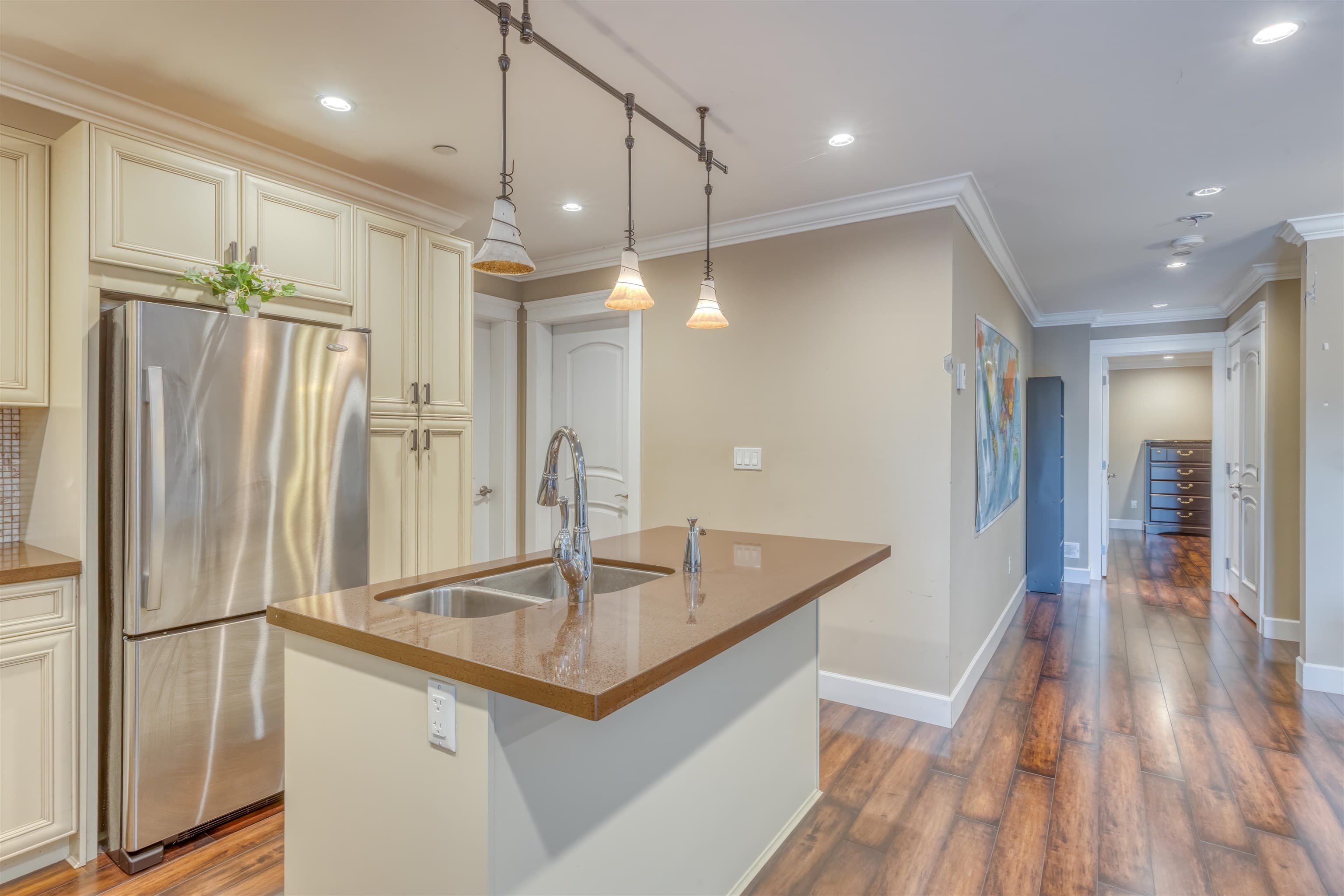 Ground Level 1451 Mathers, West Vancouver, V7T 2G5 — photo 4