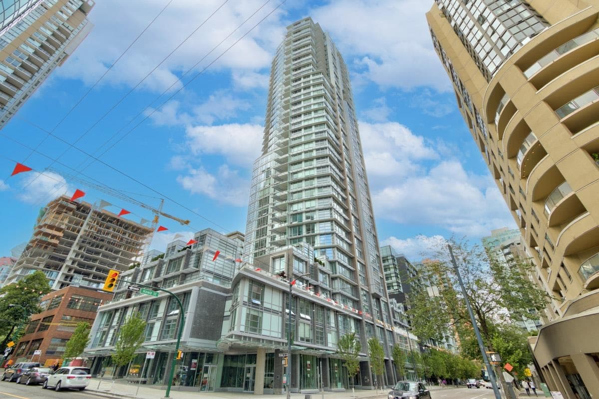 2505 - 1283 Howe Street, Vancouver
