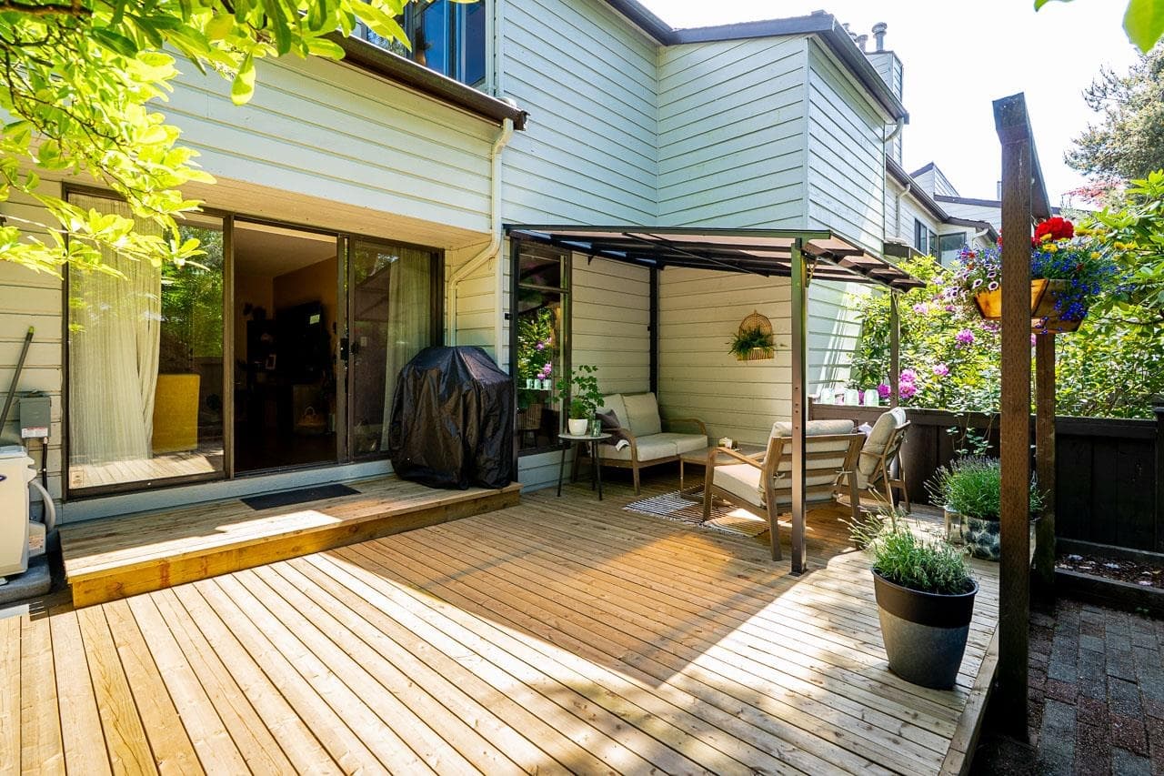 11 - 3350 Rosemont Drive, Vancouver