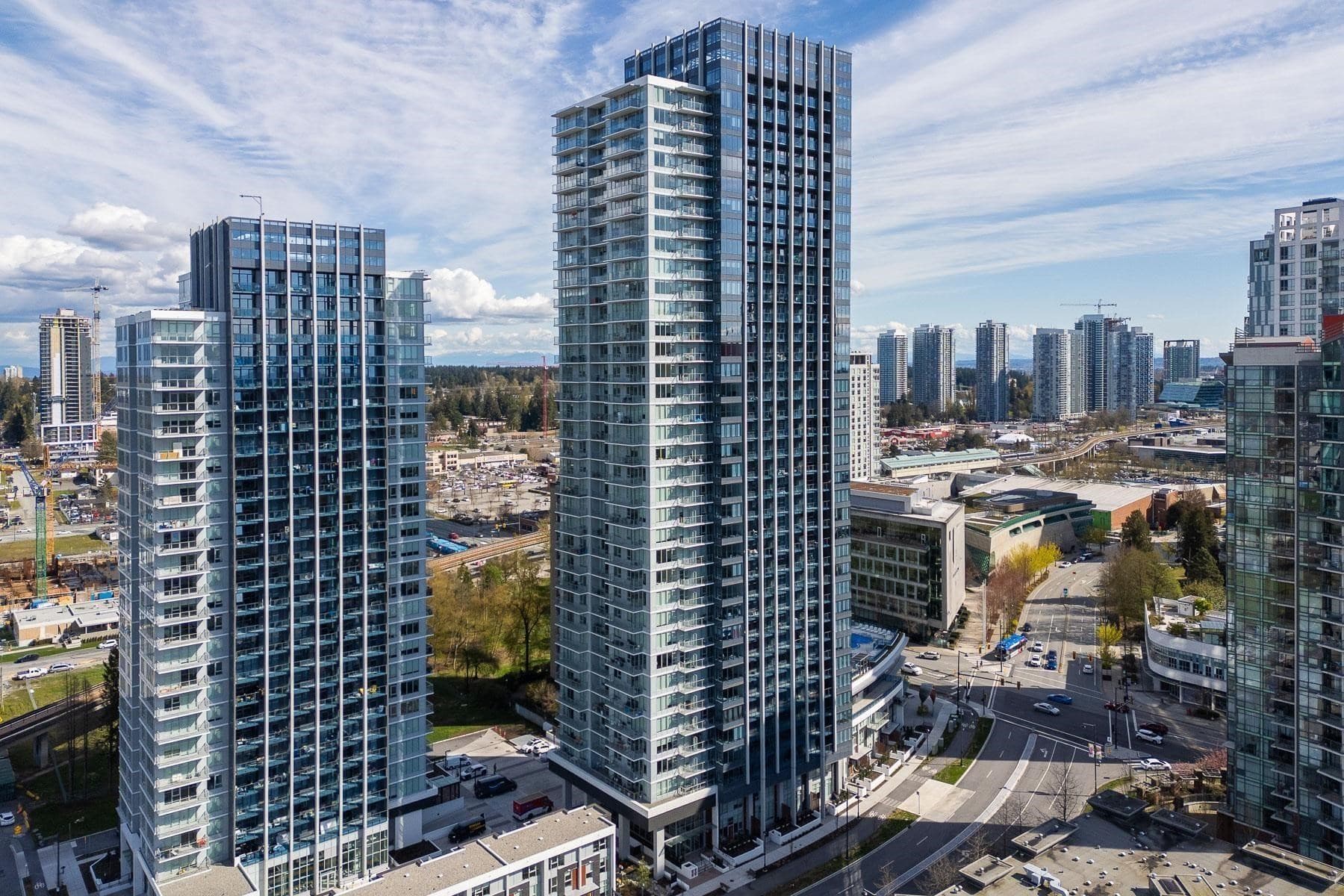 1408 - 10448 University Drive, Surrey, V3T 0S7 — photo 1
