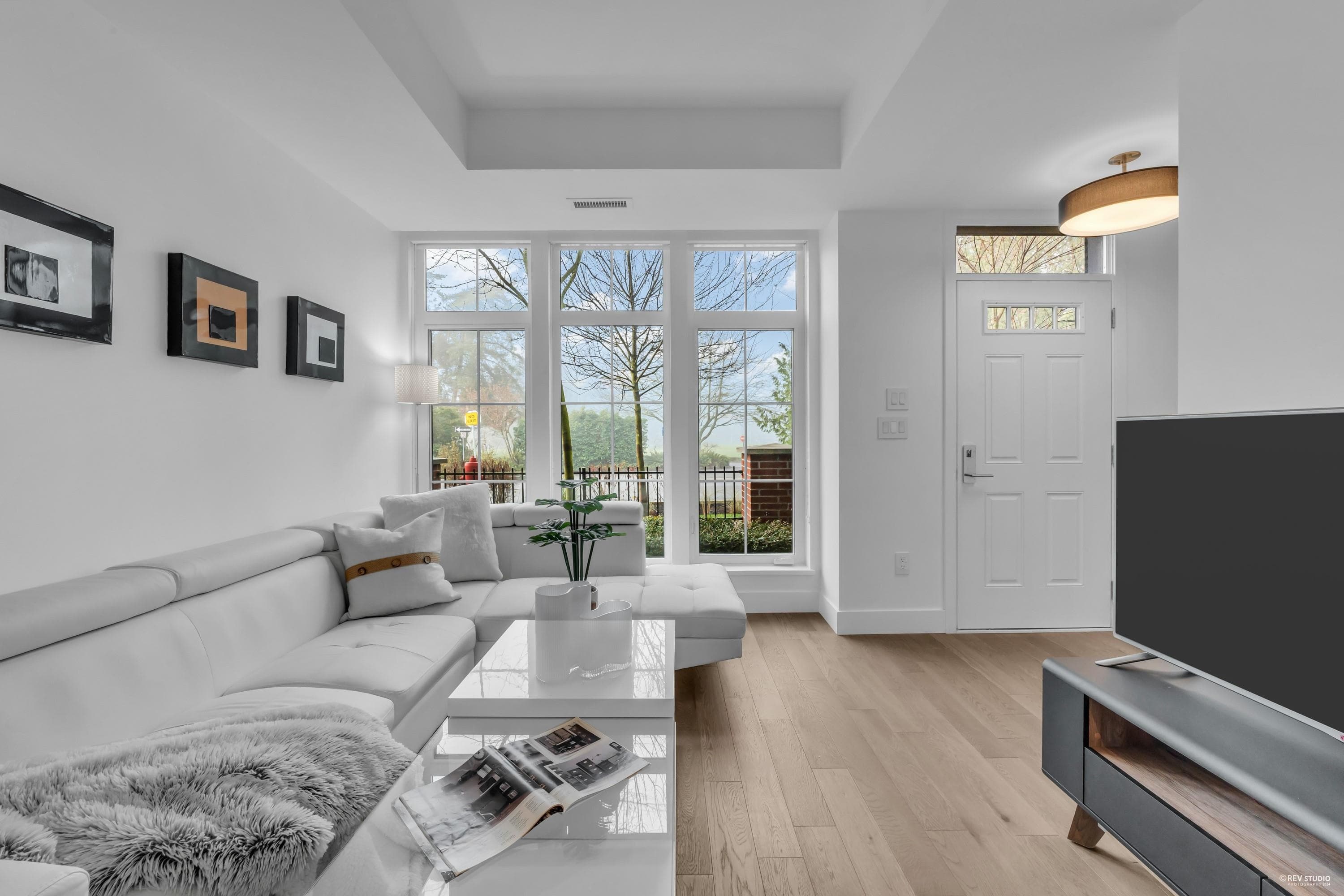 118 - 2070 Curling Road, North Vancouver