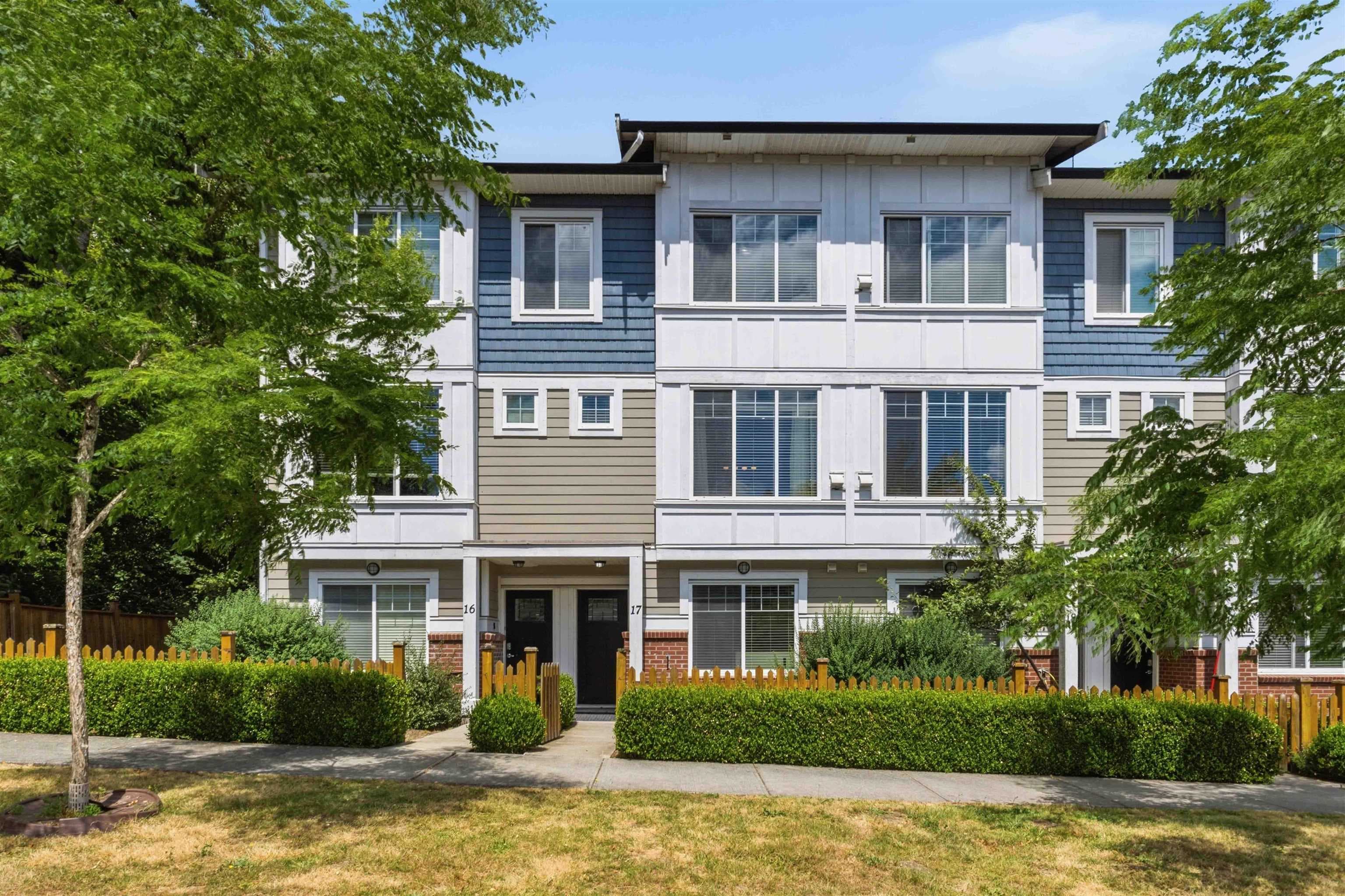 17 - 8747 162 Street, Surrey